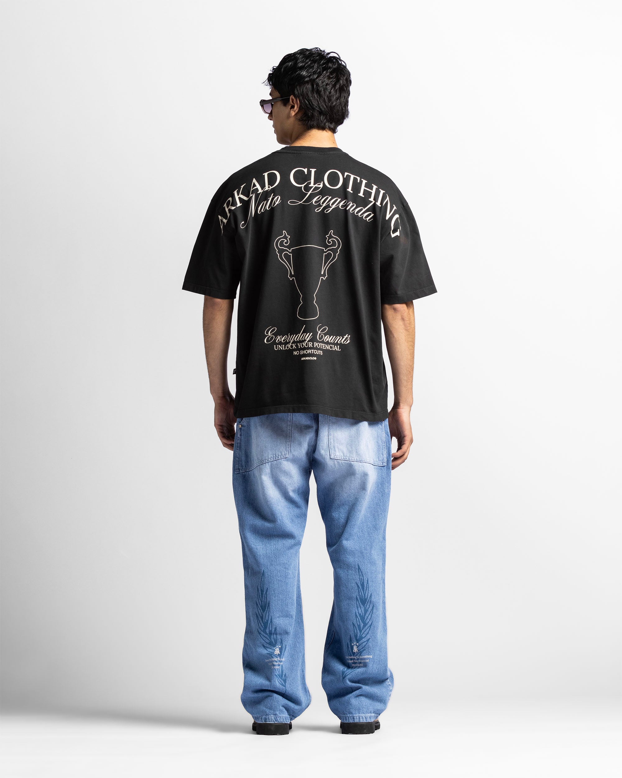 Washed Tshirt Oversize Negra Trophy
