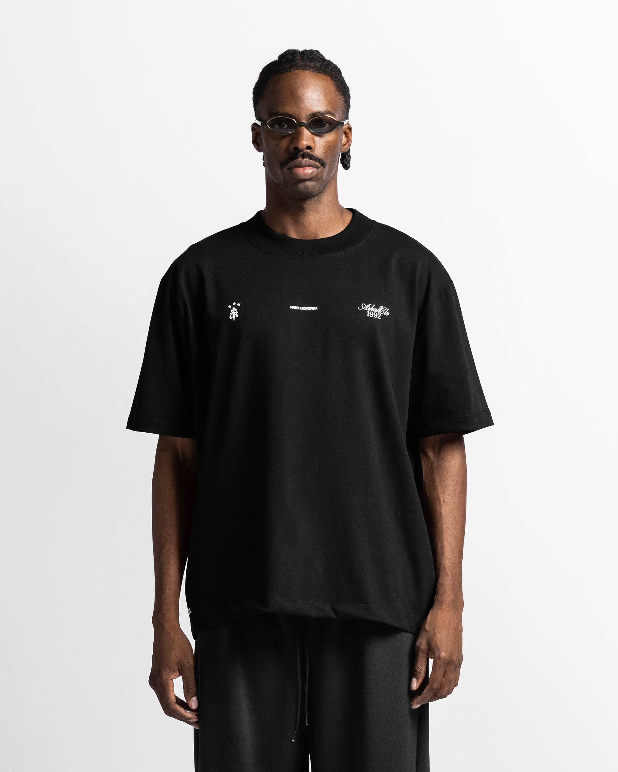 Regular Fit Tshirt Negra Nato Leggenda