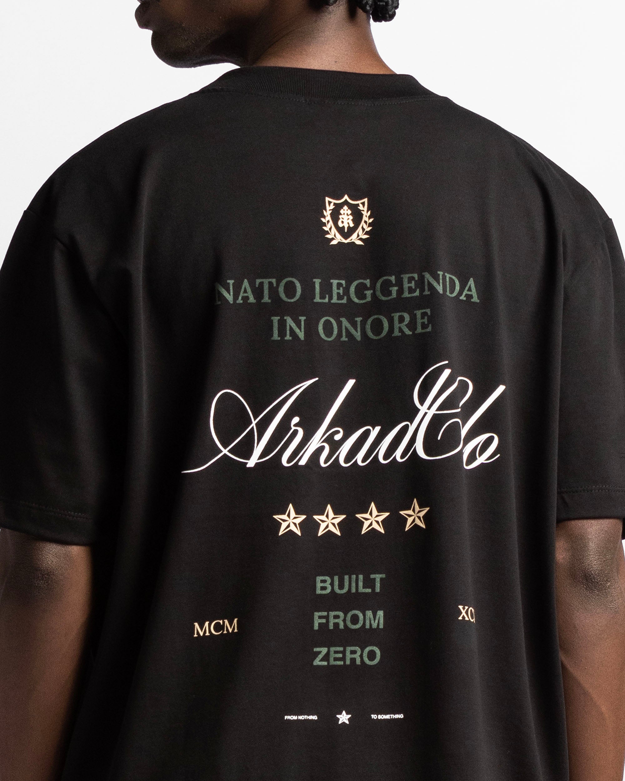 Regular Fit Tshirt Negra Nato Leggenda