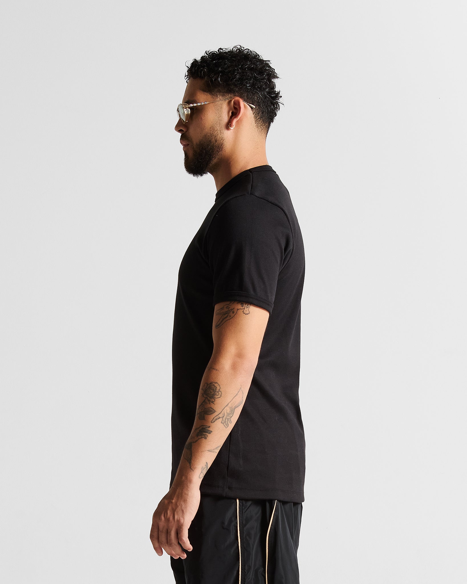 Slim Rib Tee - Negra