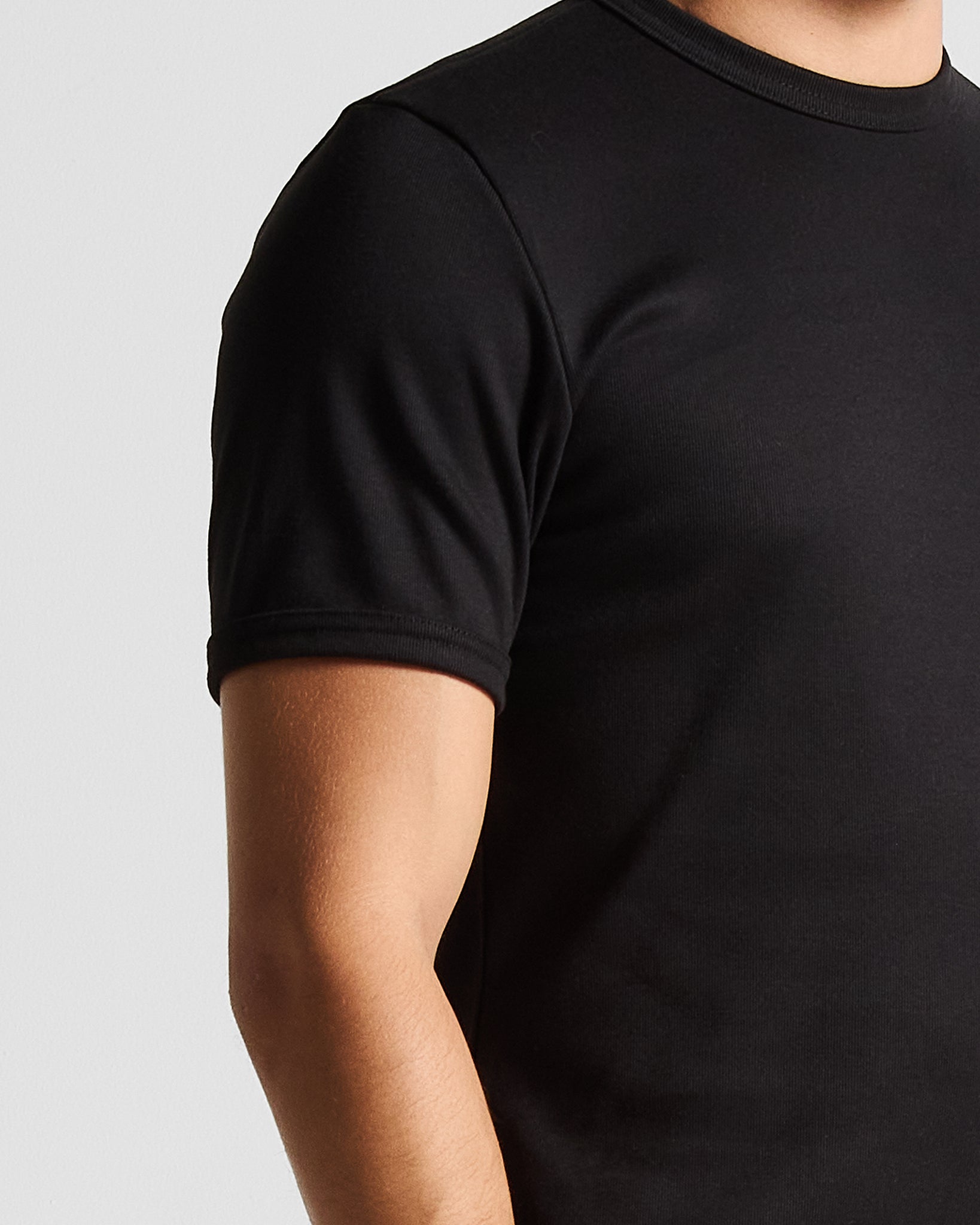 Slim Rib Tee - Negra