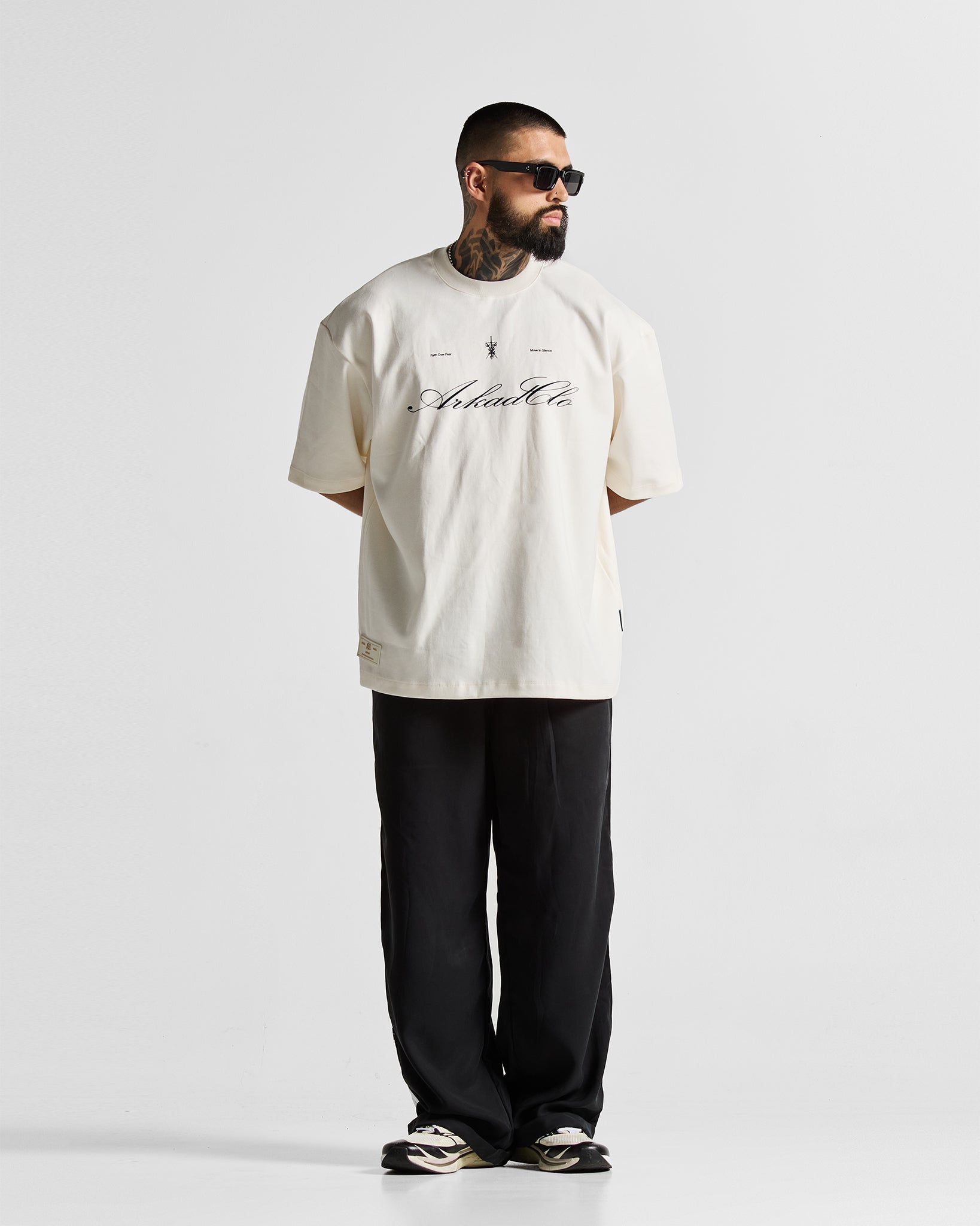 Tshirt Oversize Blanca Espadas Hustler