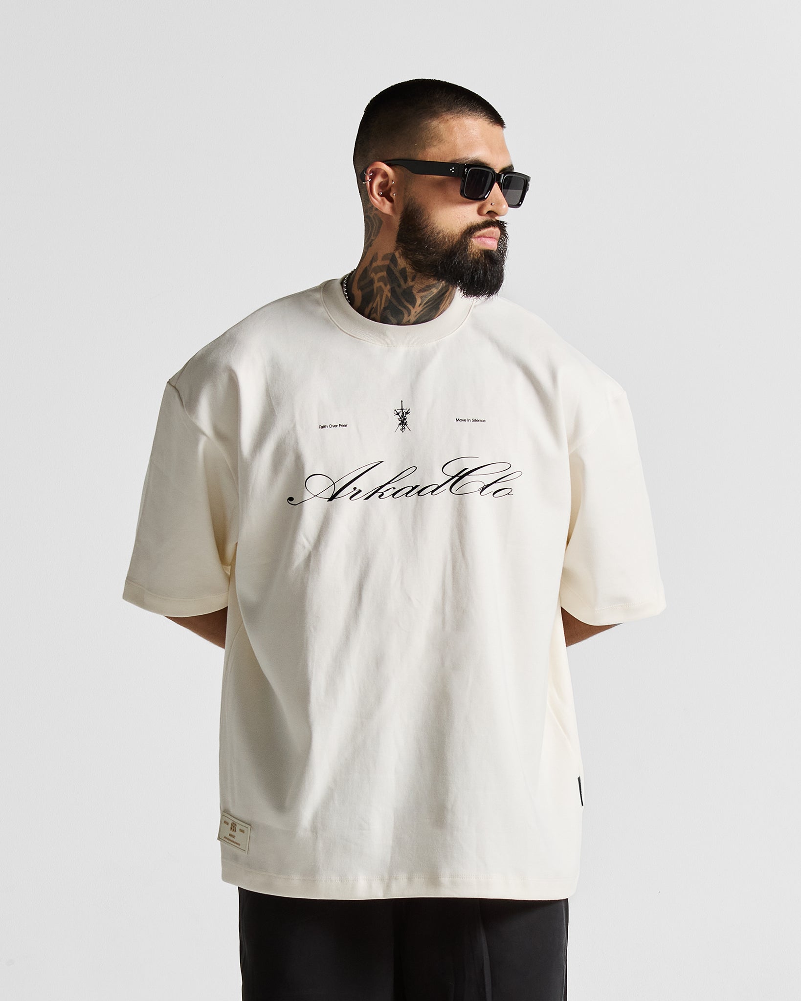 Tshirt Oversize Blanca Espadas Hustler