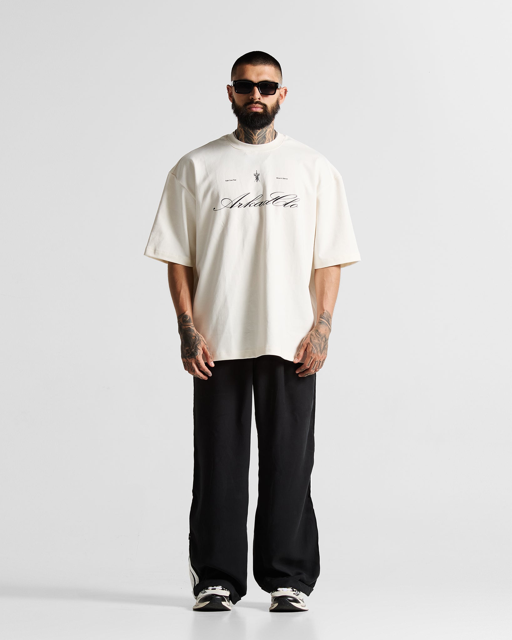 Tshirt Oversize Blanca Espadas Hustler