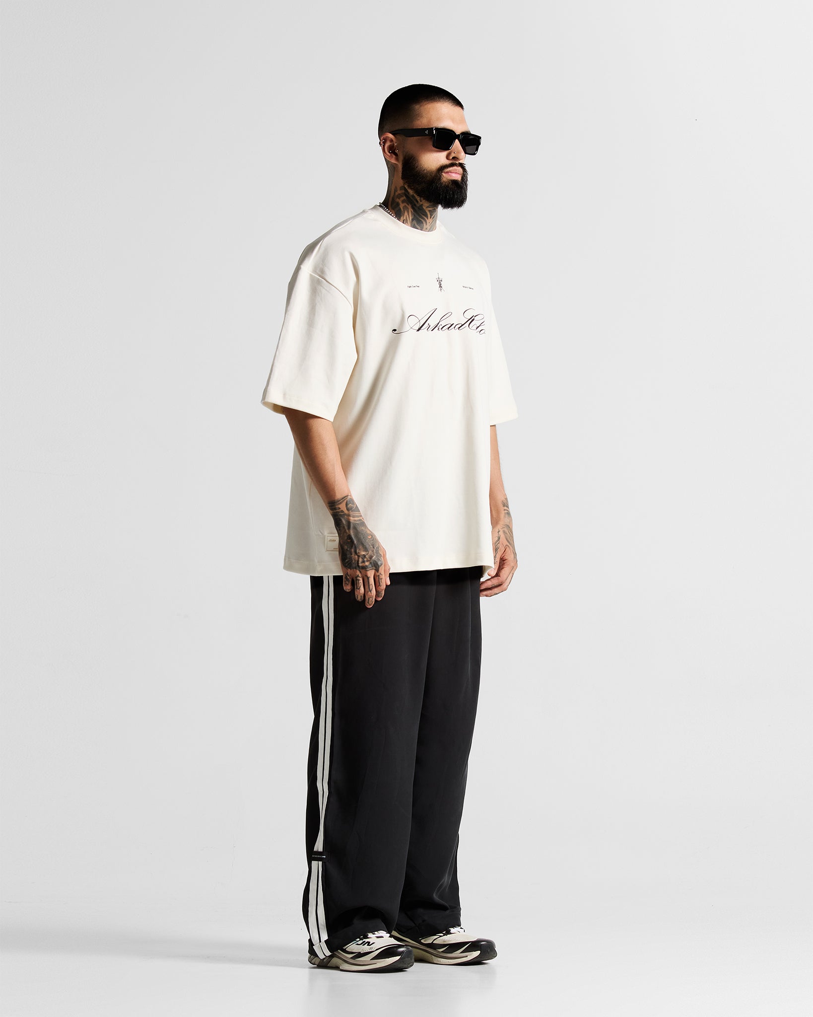 Tshirt Oversize Blanca Espadas Hustler