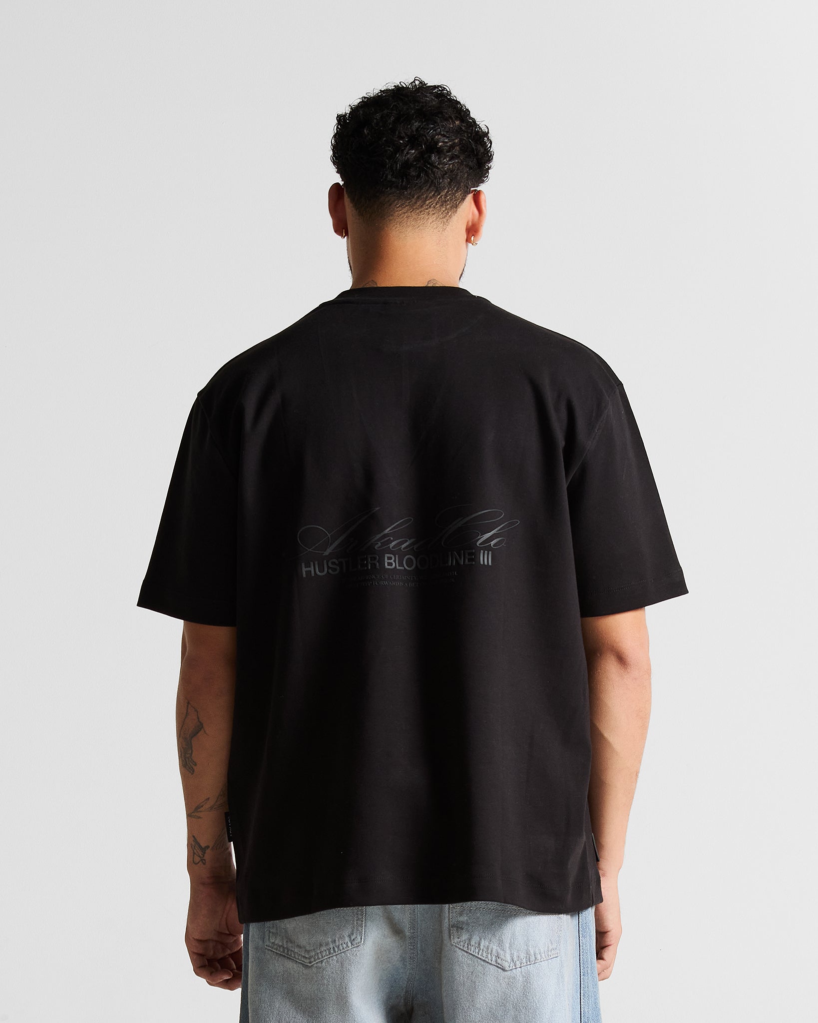 Tshirt Regular Fit Negra Hustler lll