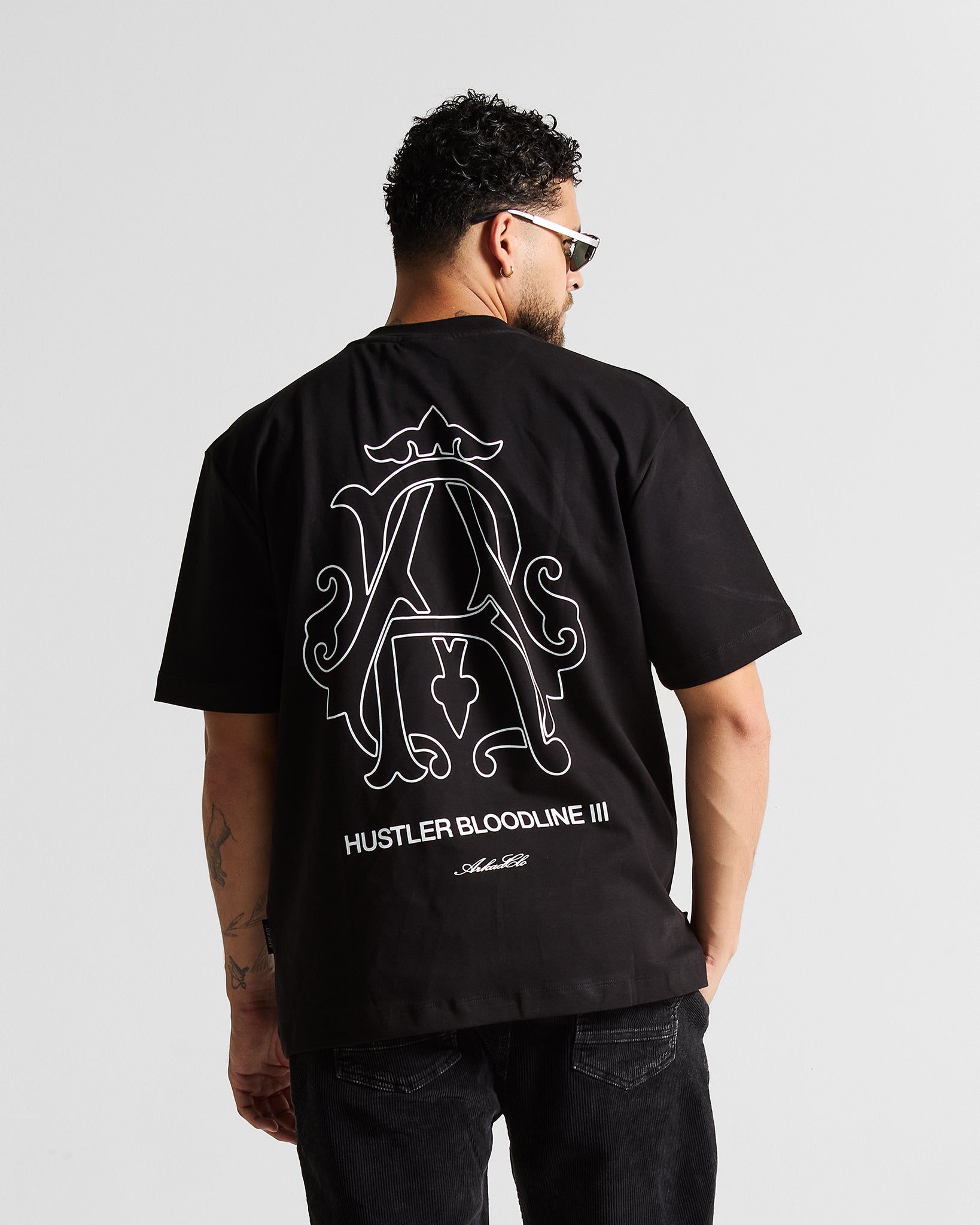Tshirt Regular Fit Negra Logo Blanco