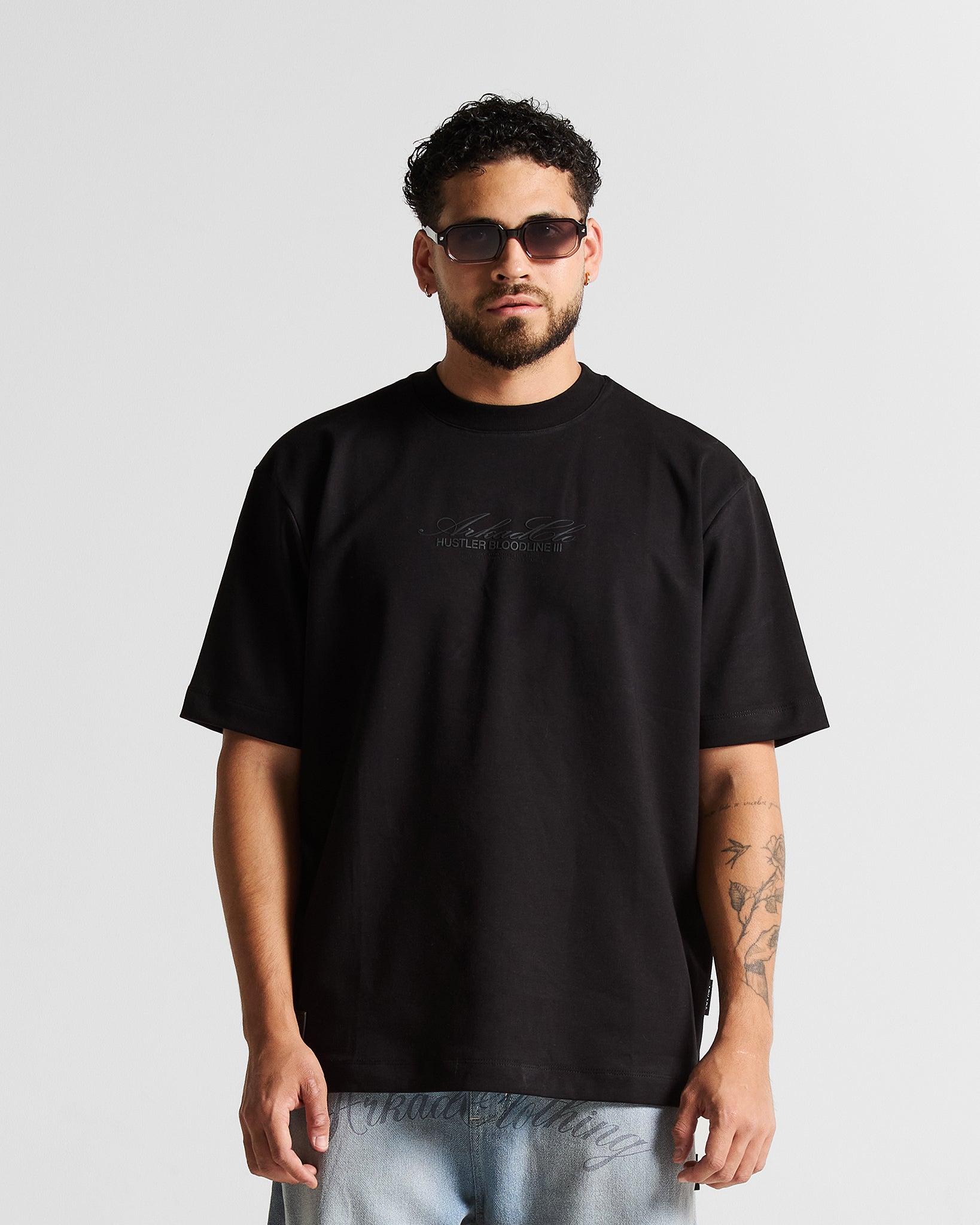Tshirt Regular Fit Negra Hustler lll