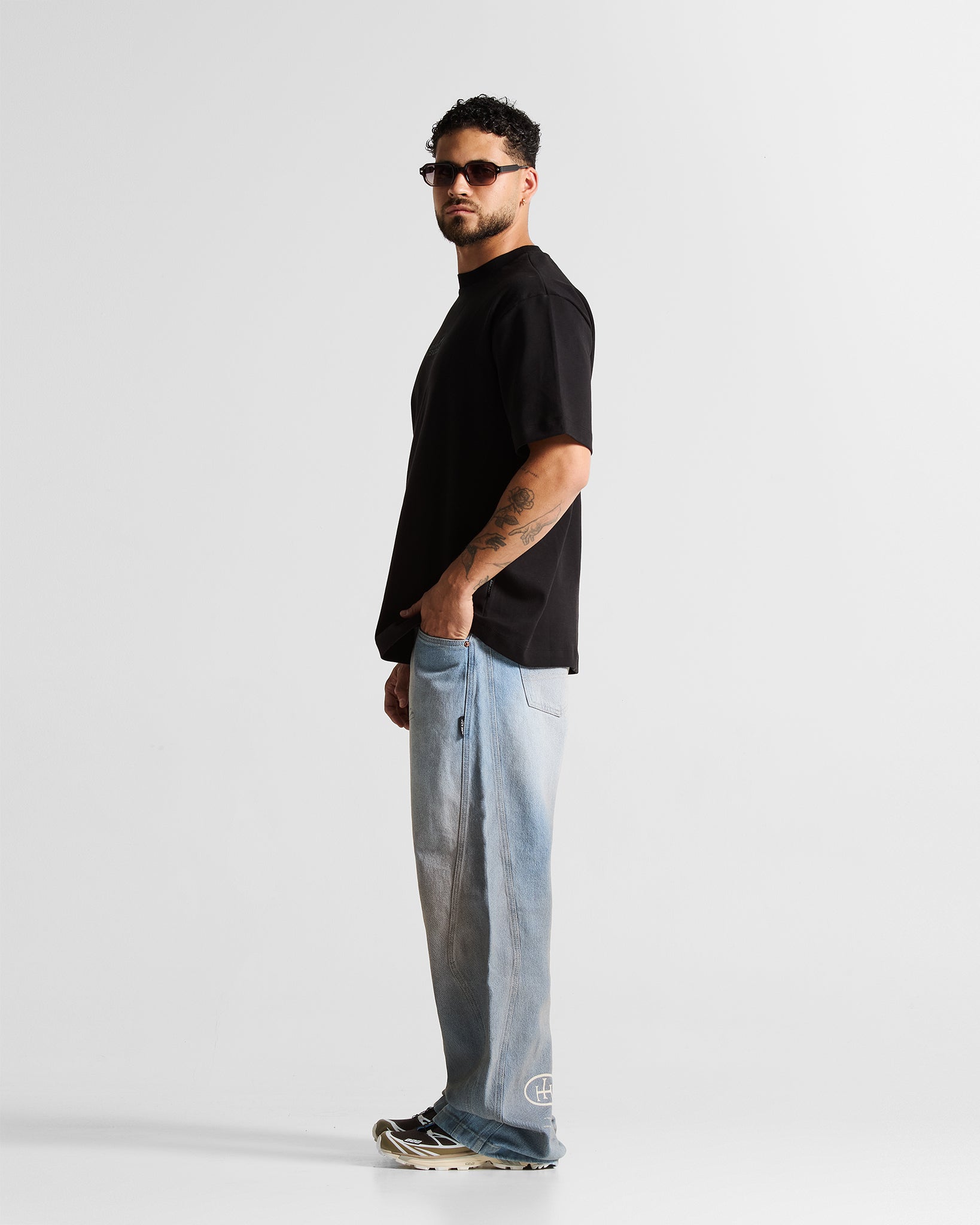Tshirt Regular Fit Negra Hustler lll
