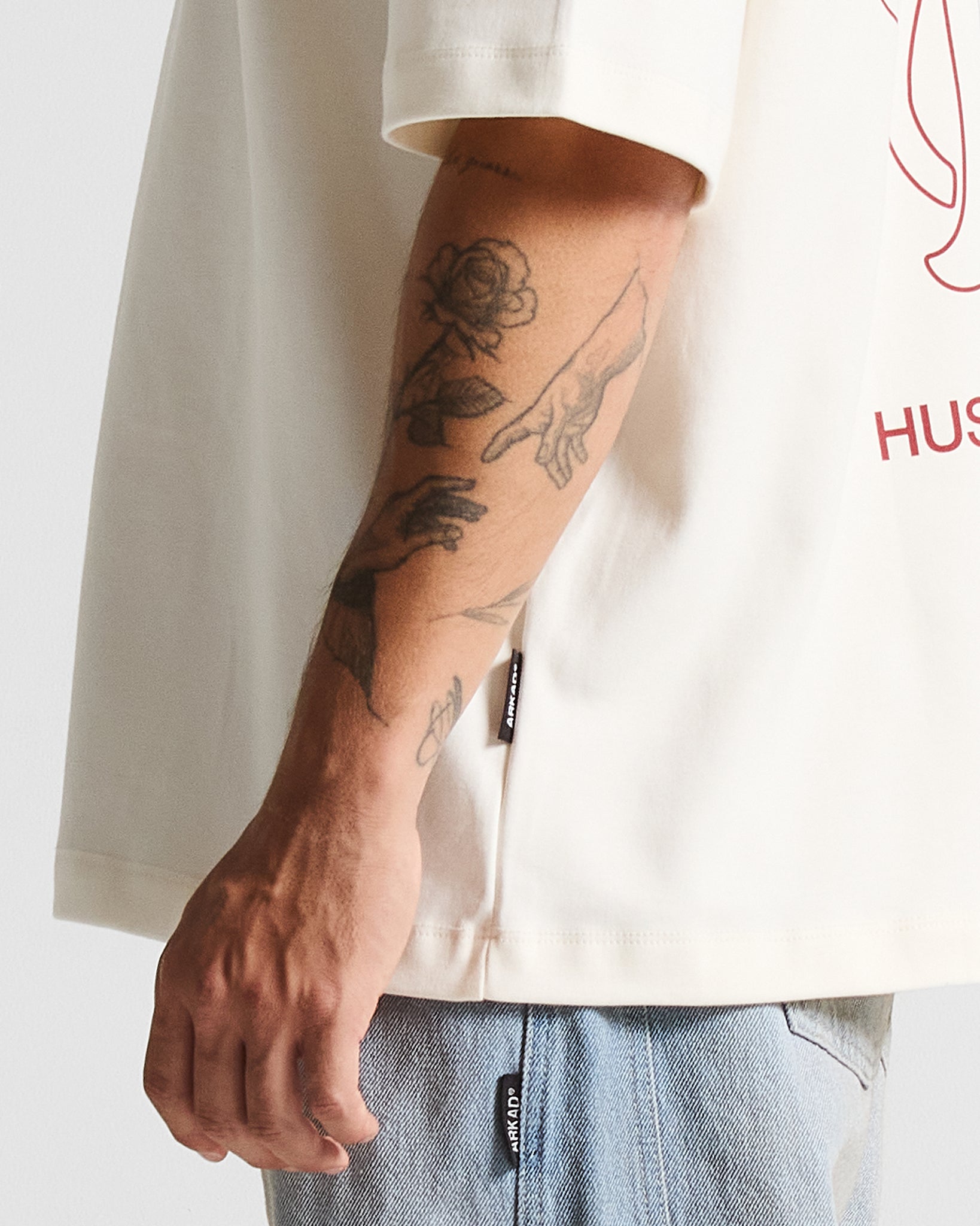 Tshirt Oversize Cream Hustler Rojo