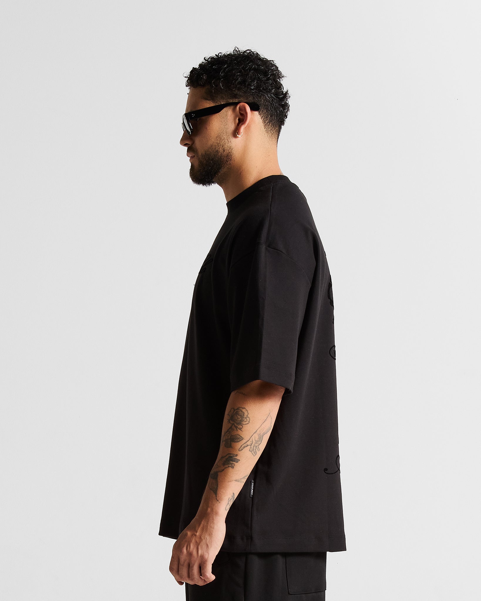 Tshirt Regular Fit Negra Velvet