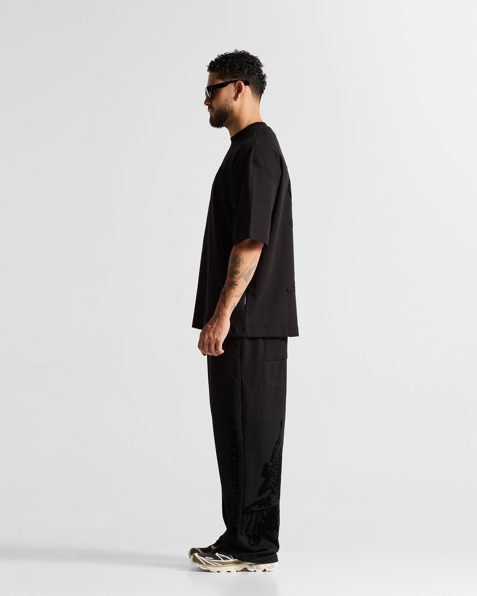 Tshirt Regular Fit Negra Velvet