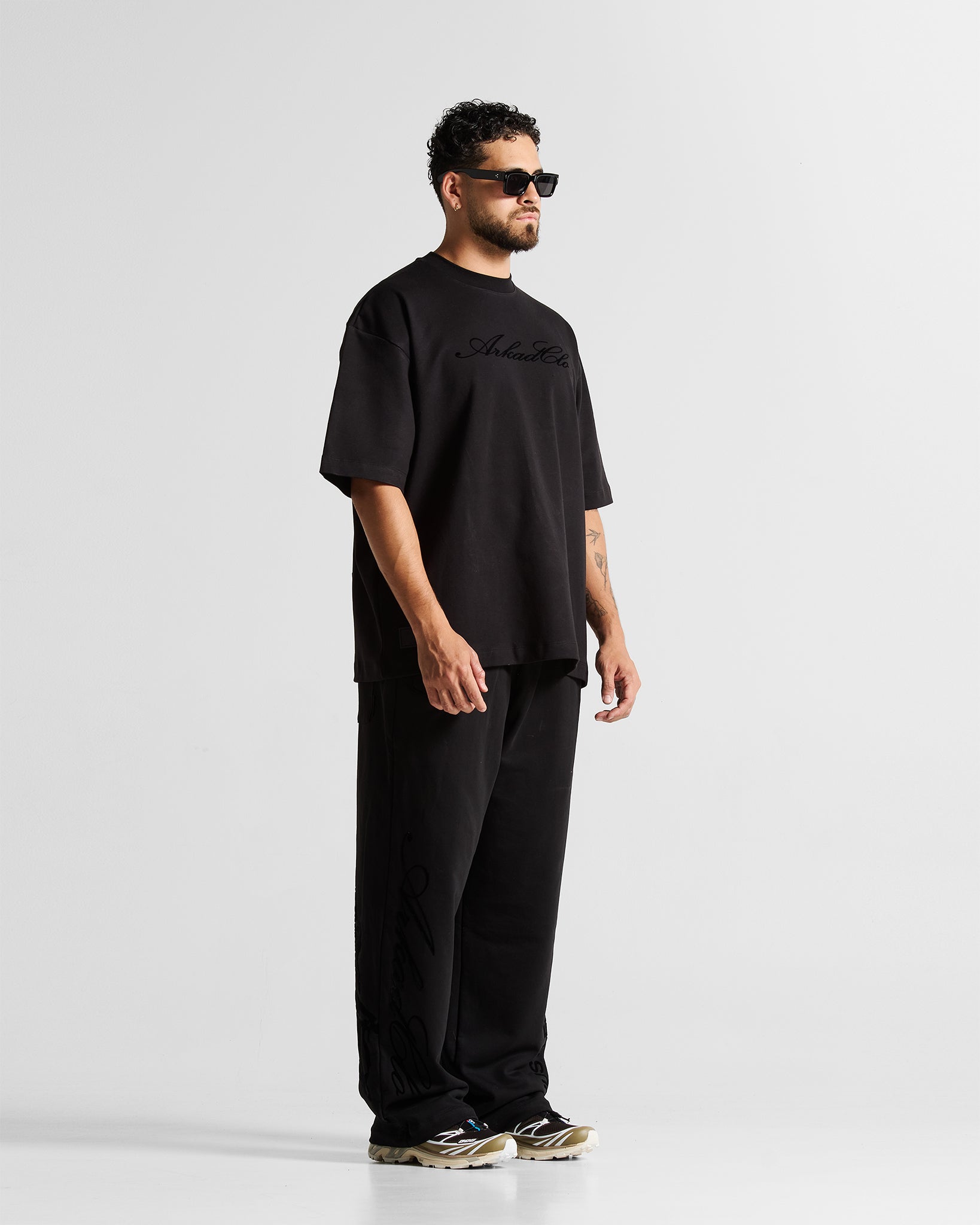 Tshirt Regular Fit Negra Velvet