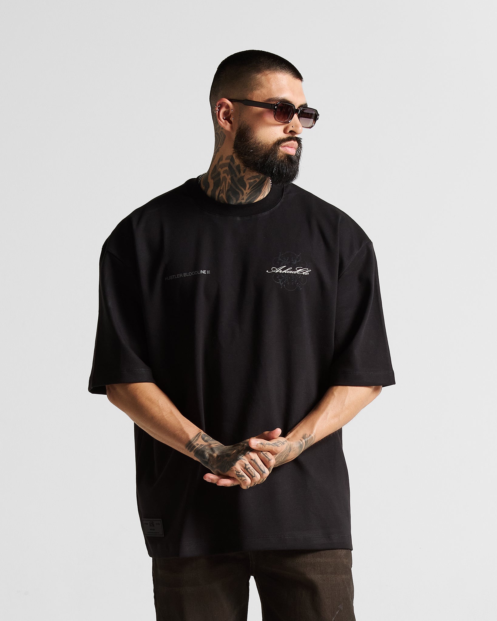 Tshirt Oversize Negra Ornamentos Hustler