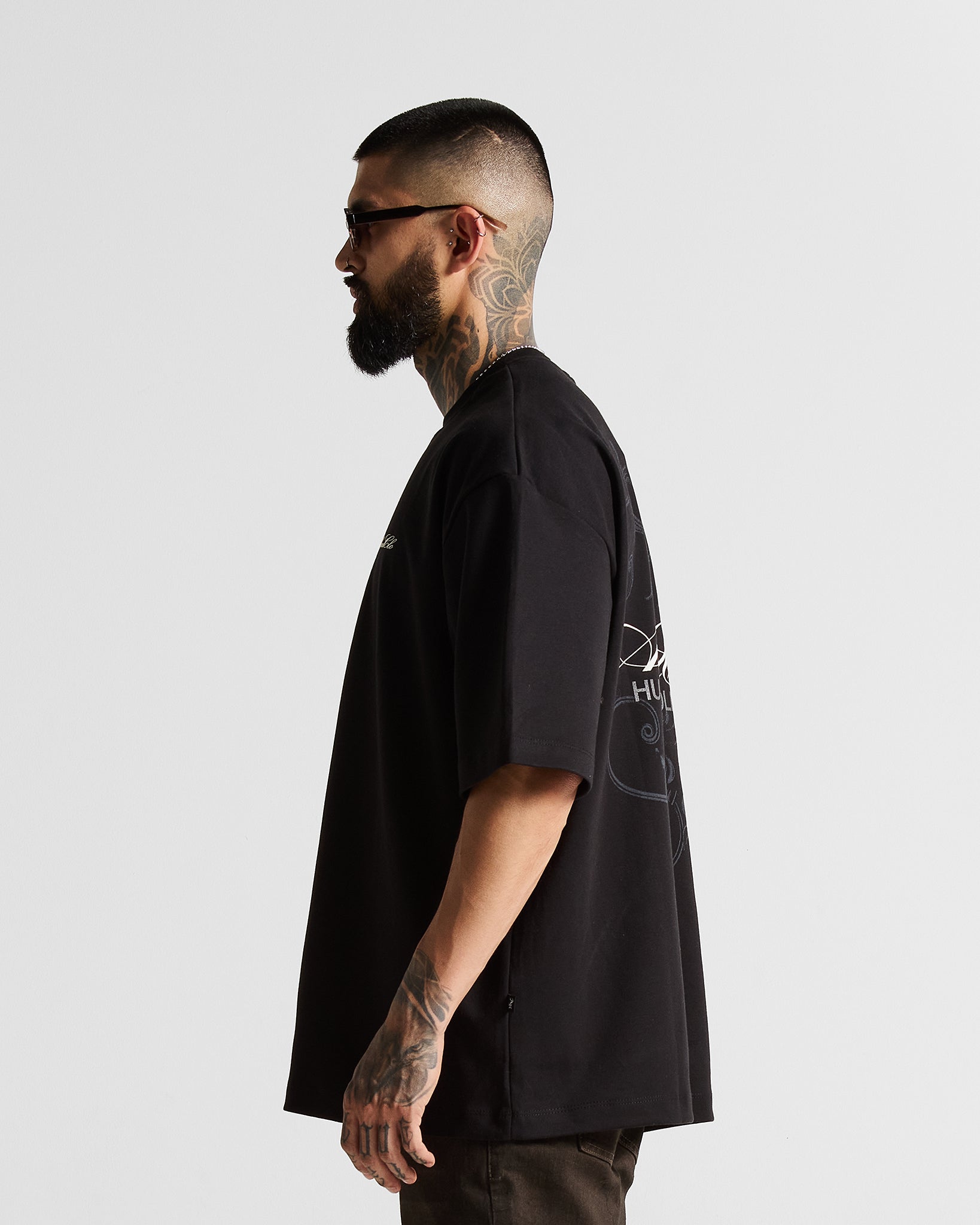 Tshirt Oversize Negra Ornamentos Hustler