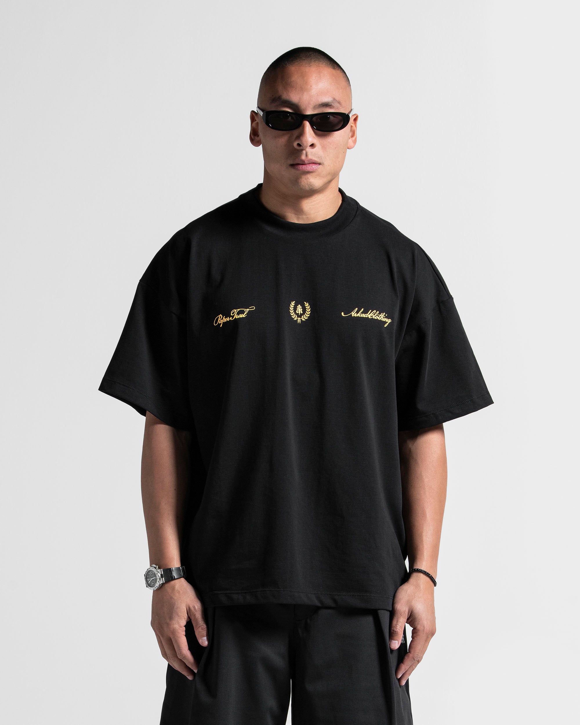 Tshirt Oversize Negra Paper Trail