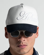 Trucker Cap Blanca con Azul