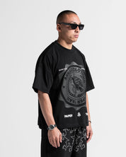 Boxy Fit Tshirt Negra Paper Trail