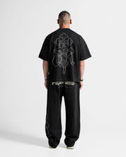 Boxy Fit Tshirt Negra Paper Trail