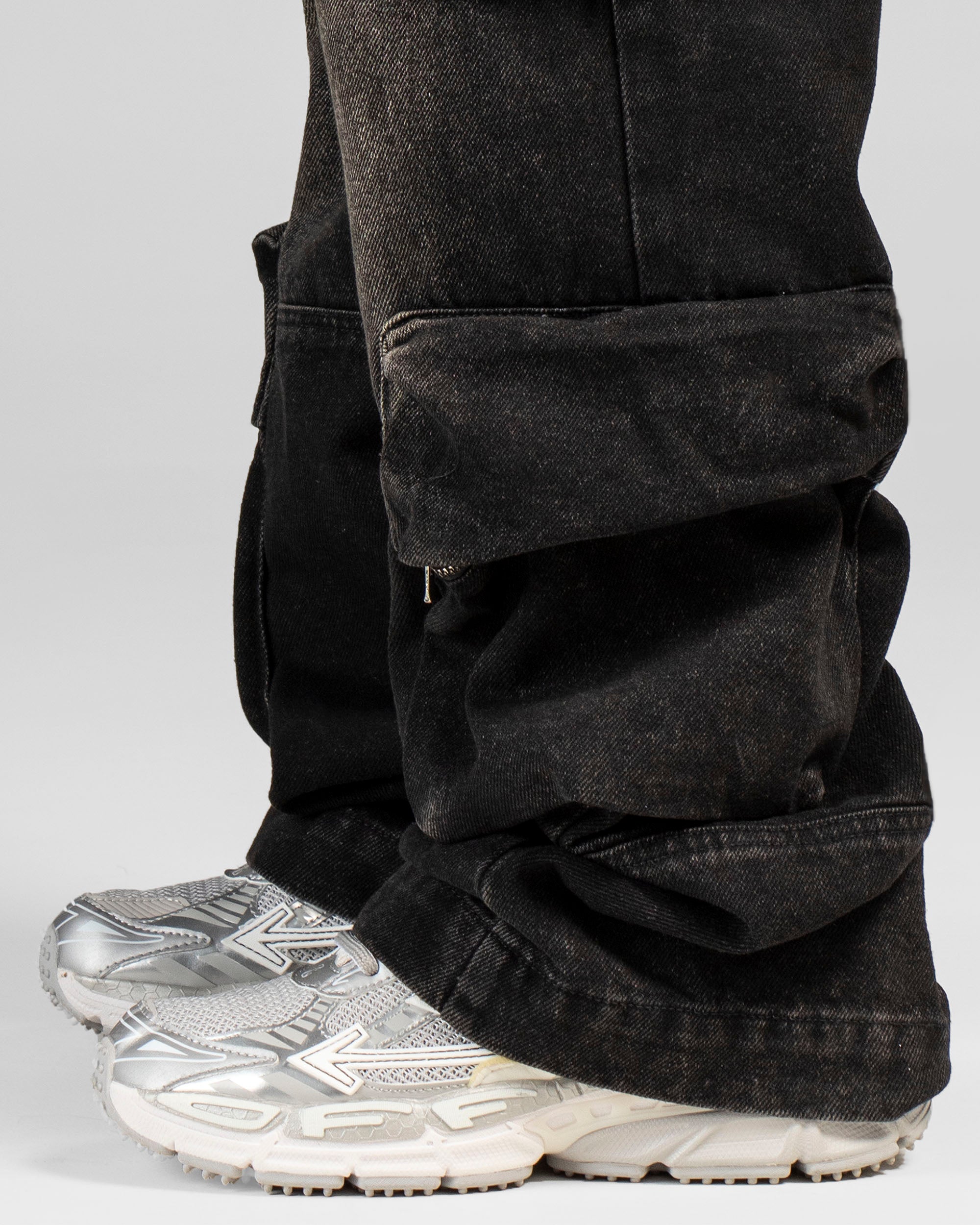 Jean Cargo Negro Dirty