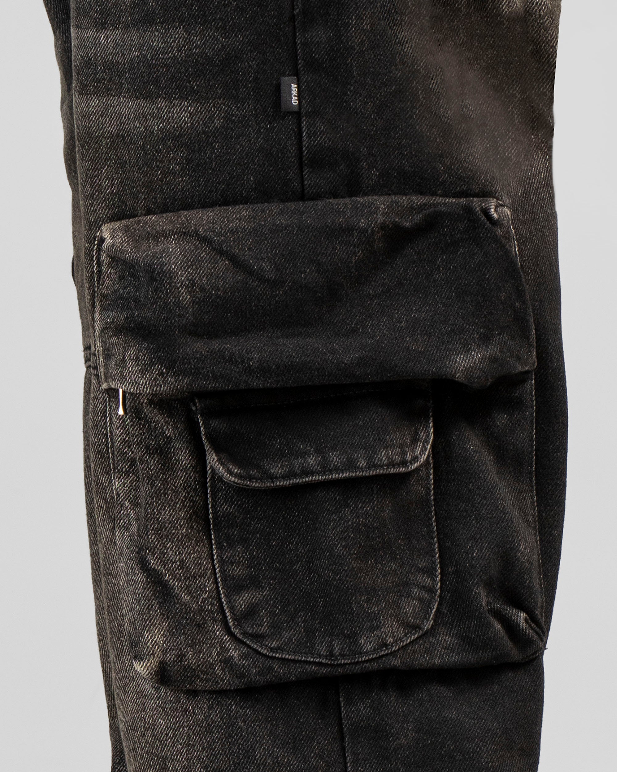 Jean Cargo Negro Dirty