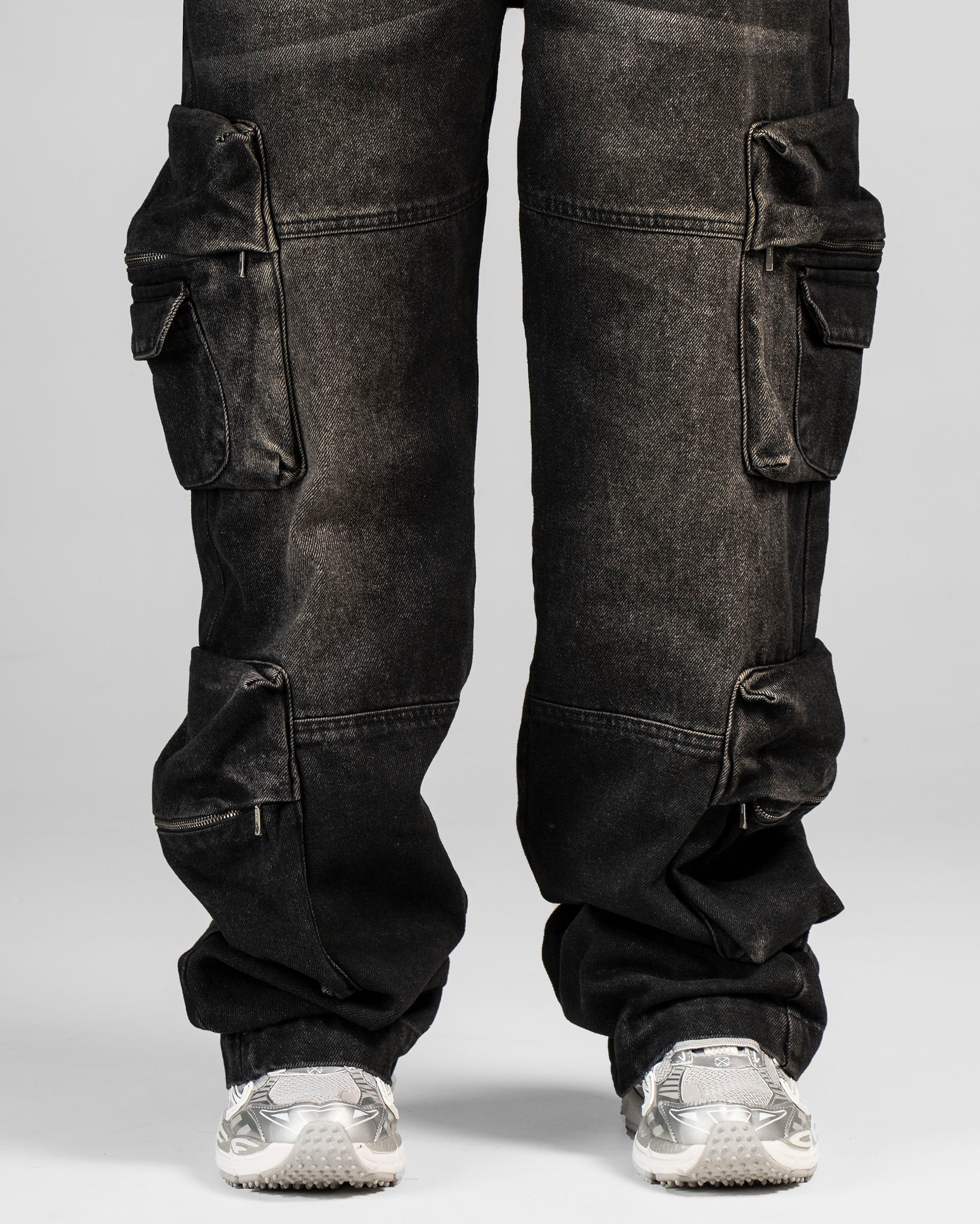 Jean Cargo Negro Dirty