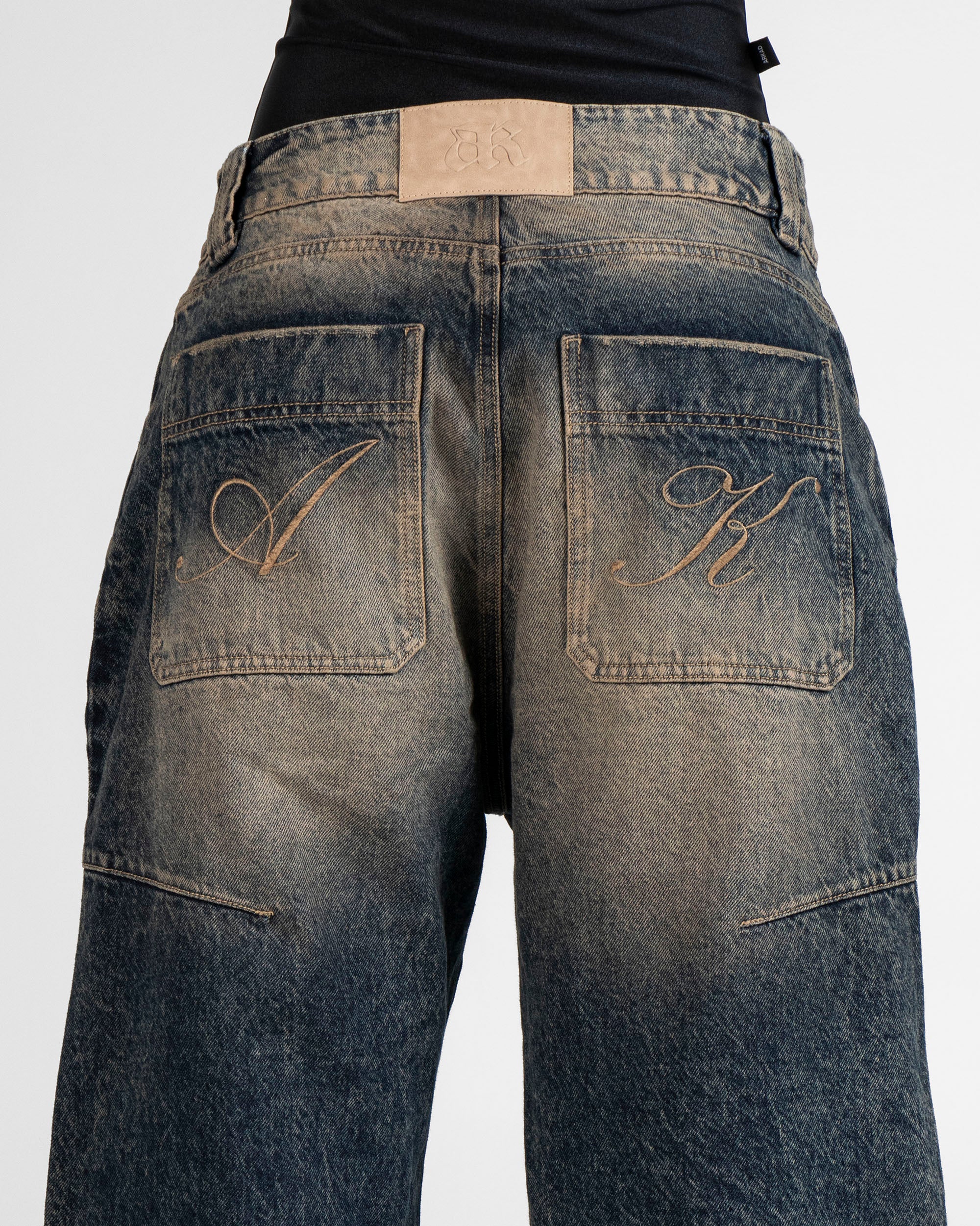 Jean Dirty Oscuro Destroyed Unisex