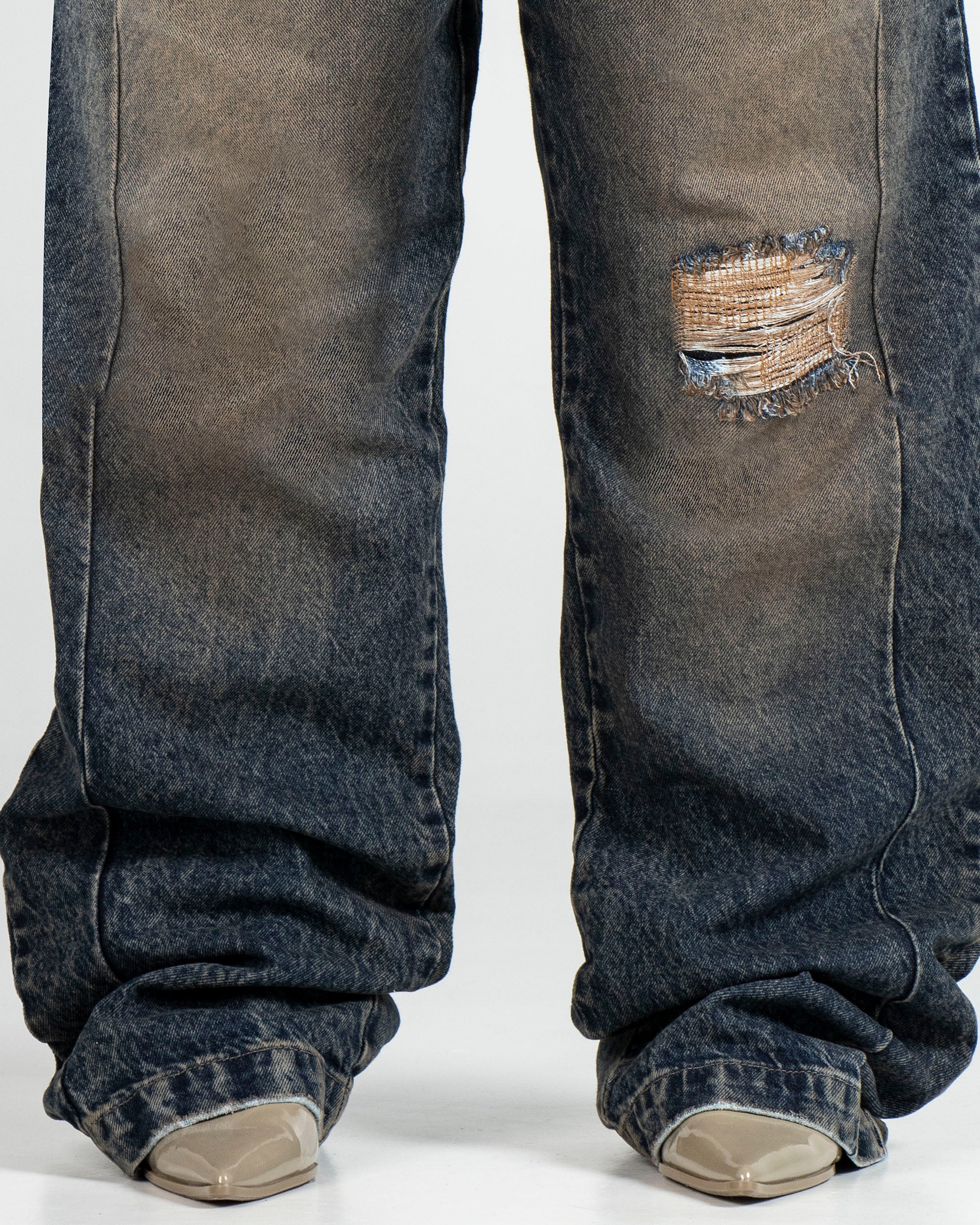 Jean Dirty Oscuro Destroyed Unisex