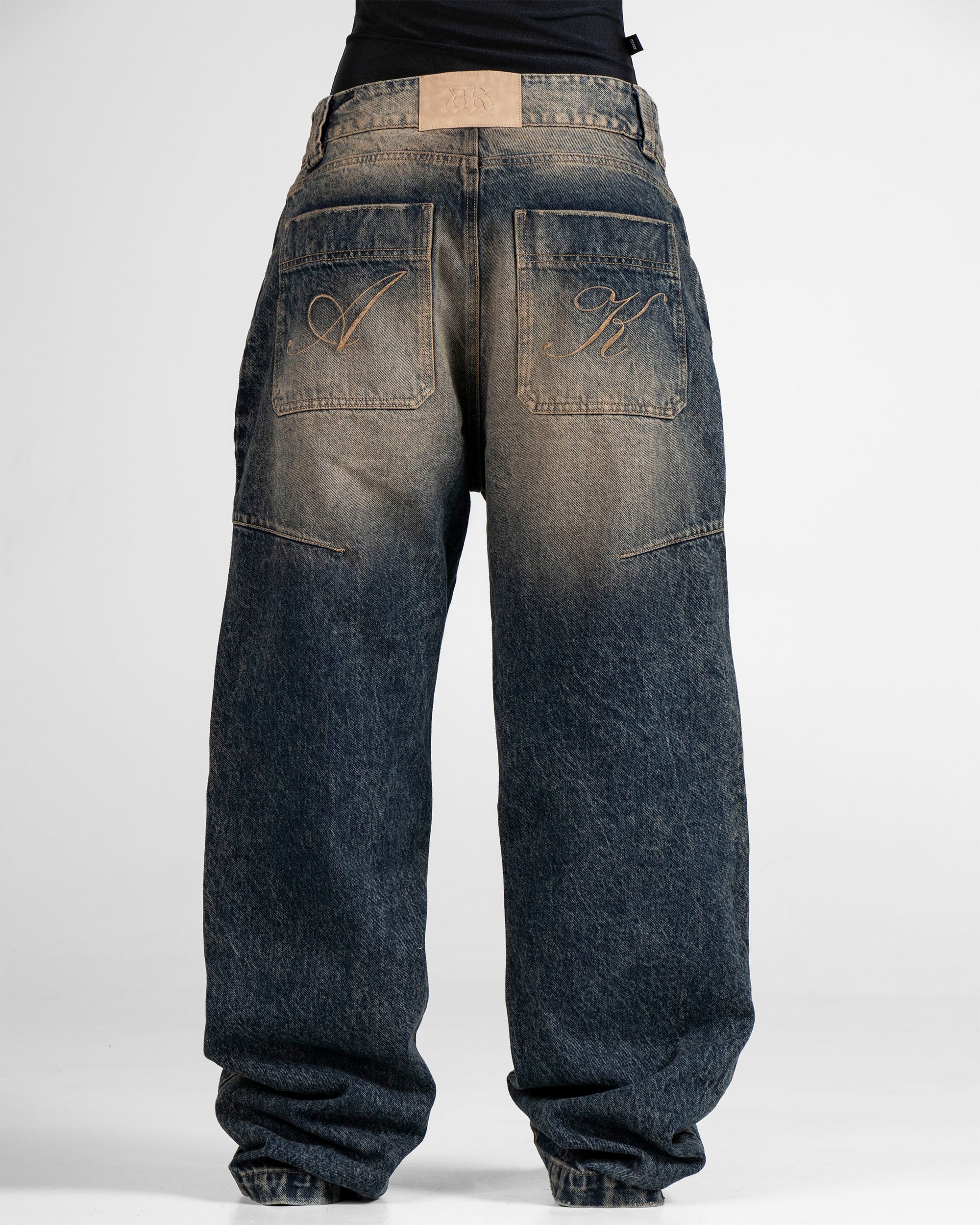 Jean Dirty Oscuro Destroyed Unisex