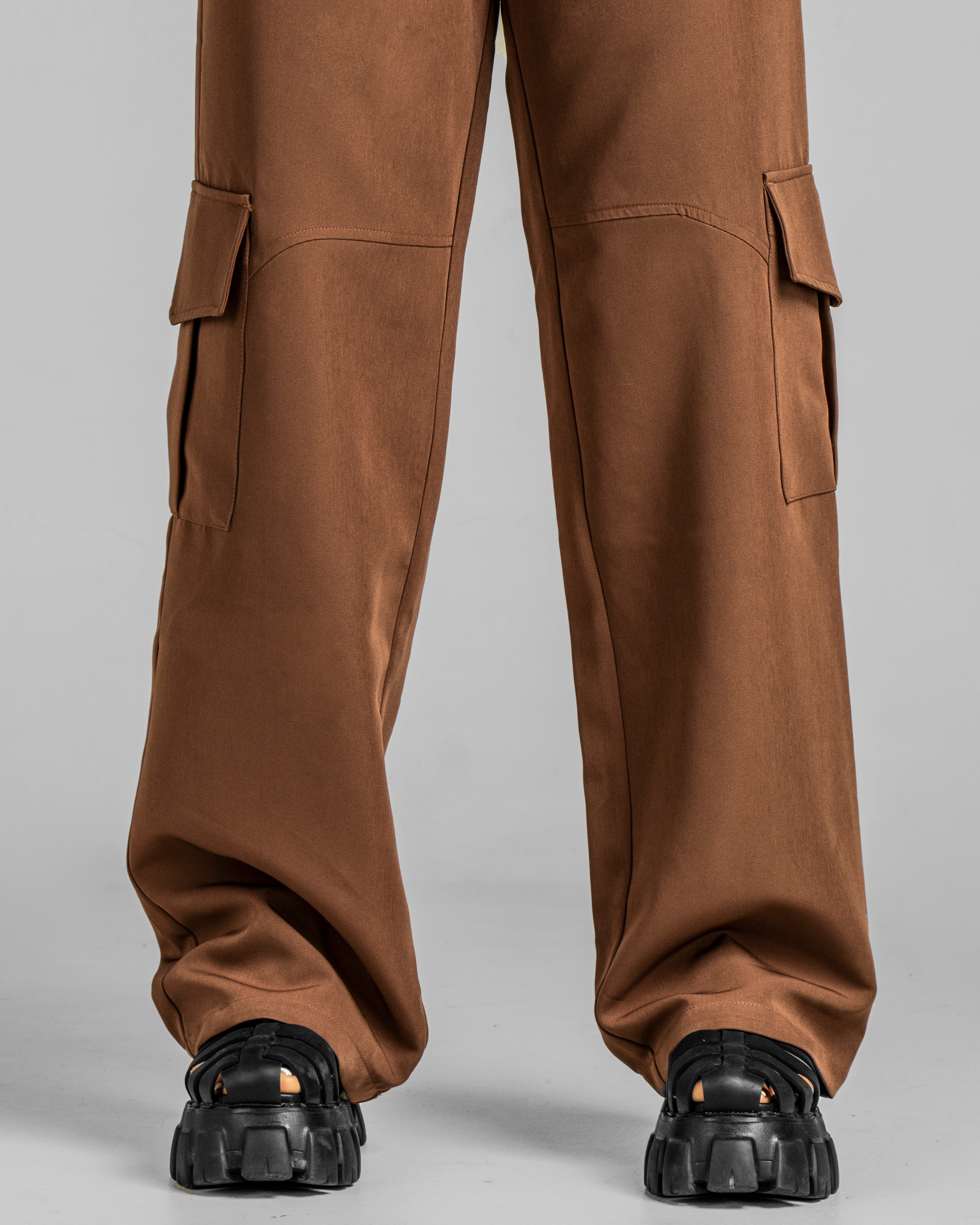 Tailored Cargo Mujer - Cafe