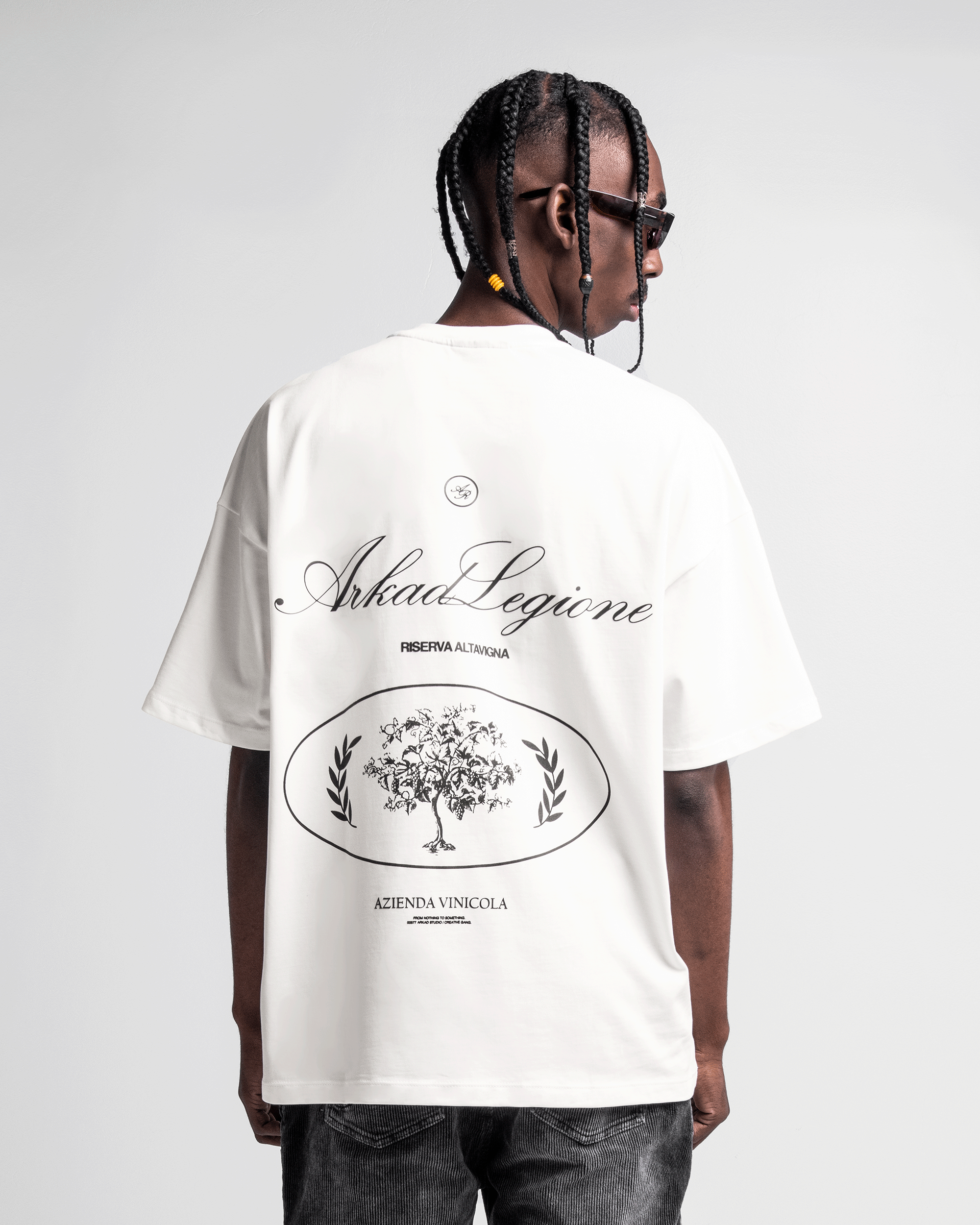 Tshirt Oversize Crema Arkad Legione Estampado Negro