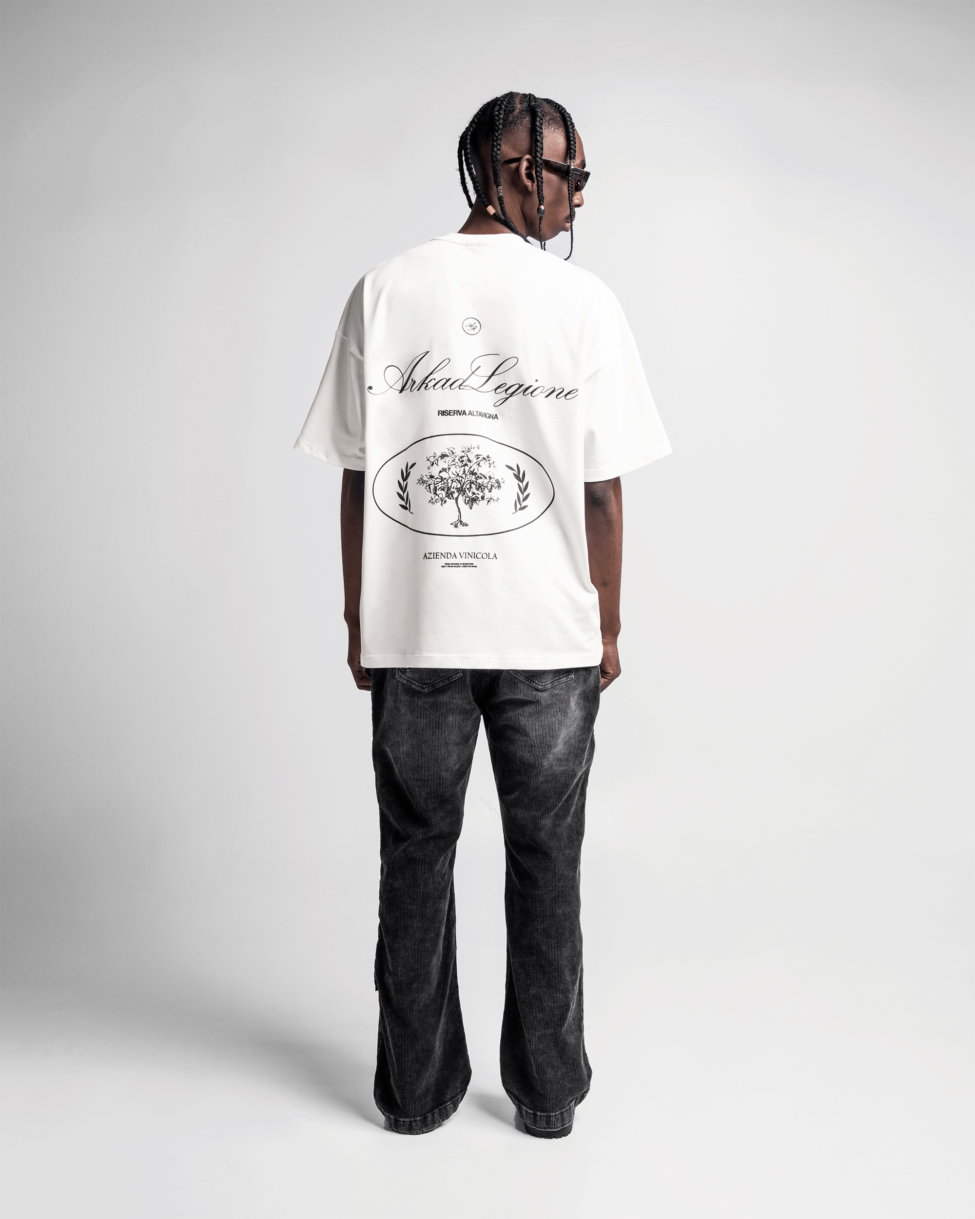 Tshirt Oversize Crema Arkad Legione Estampado Negro