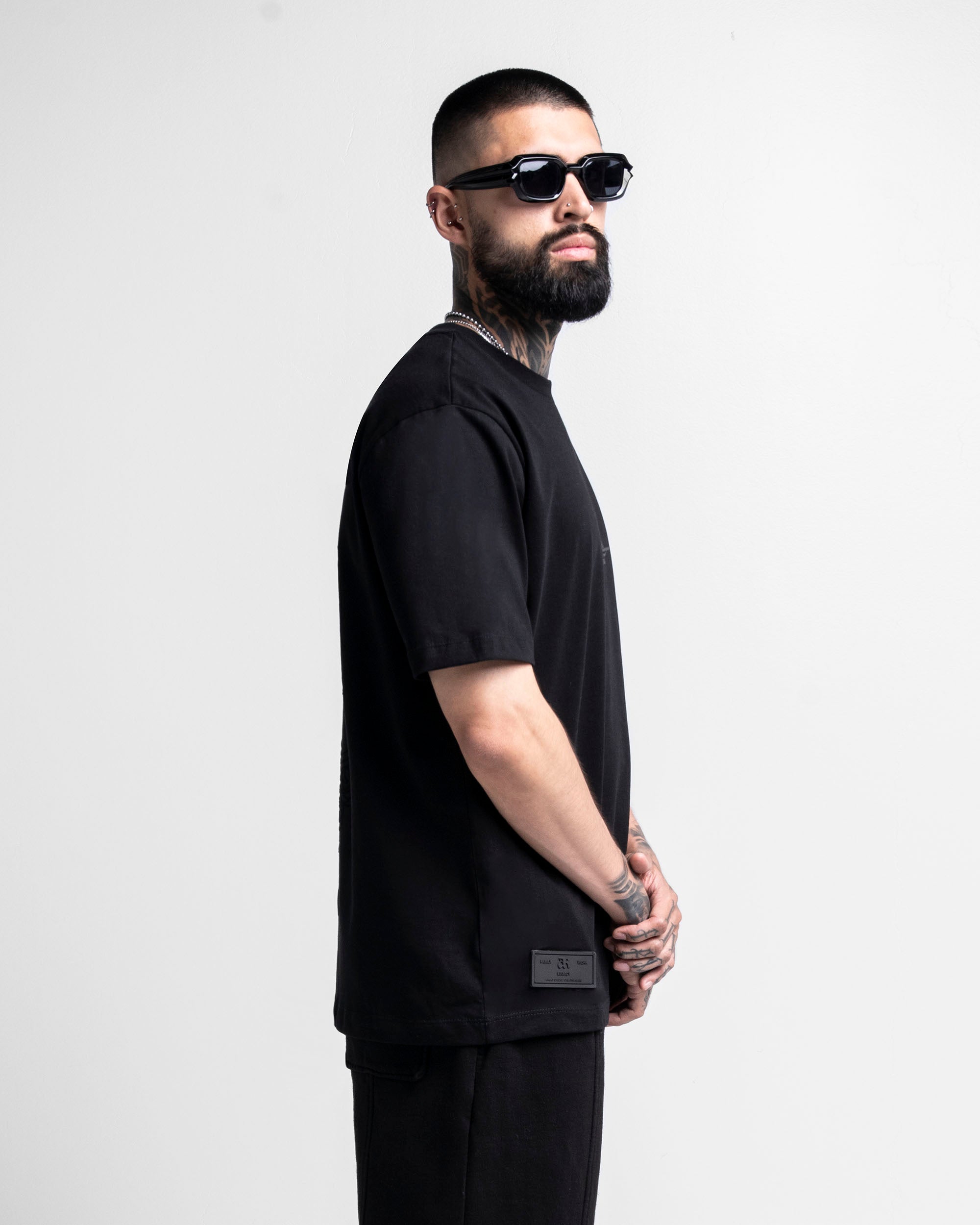 Tshirt Regular Fit Negra Arkad Legione Velvet