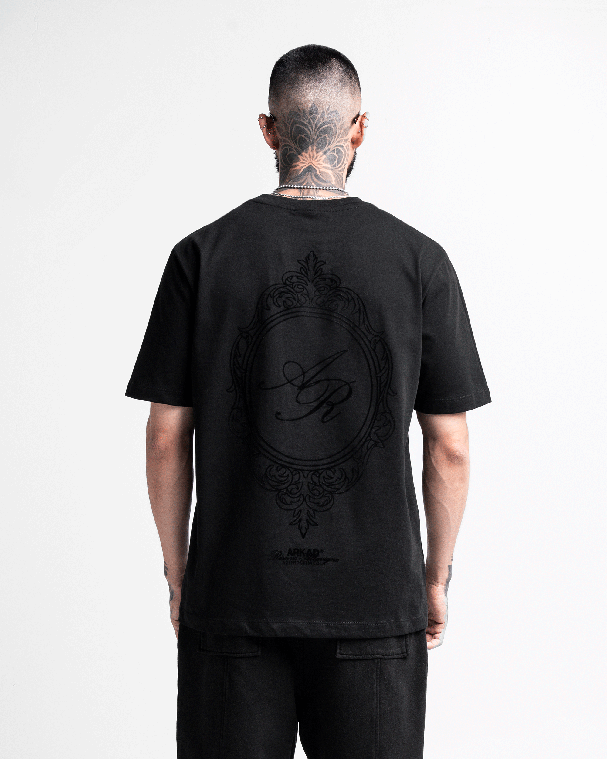 Tshirt Regular Fit Negra Arkad Legione Velvet