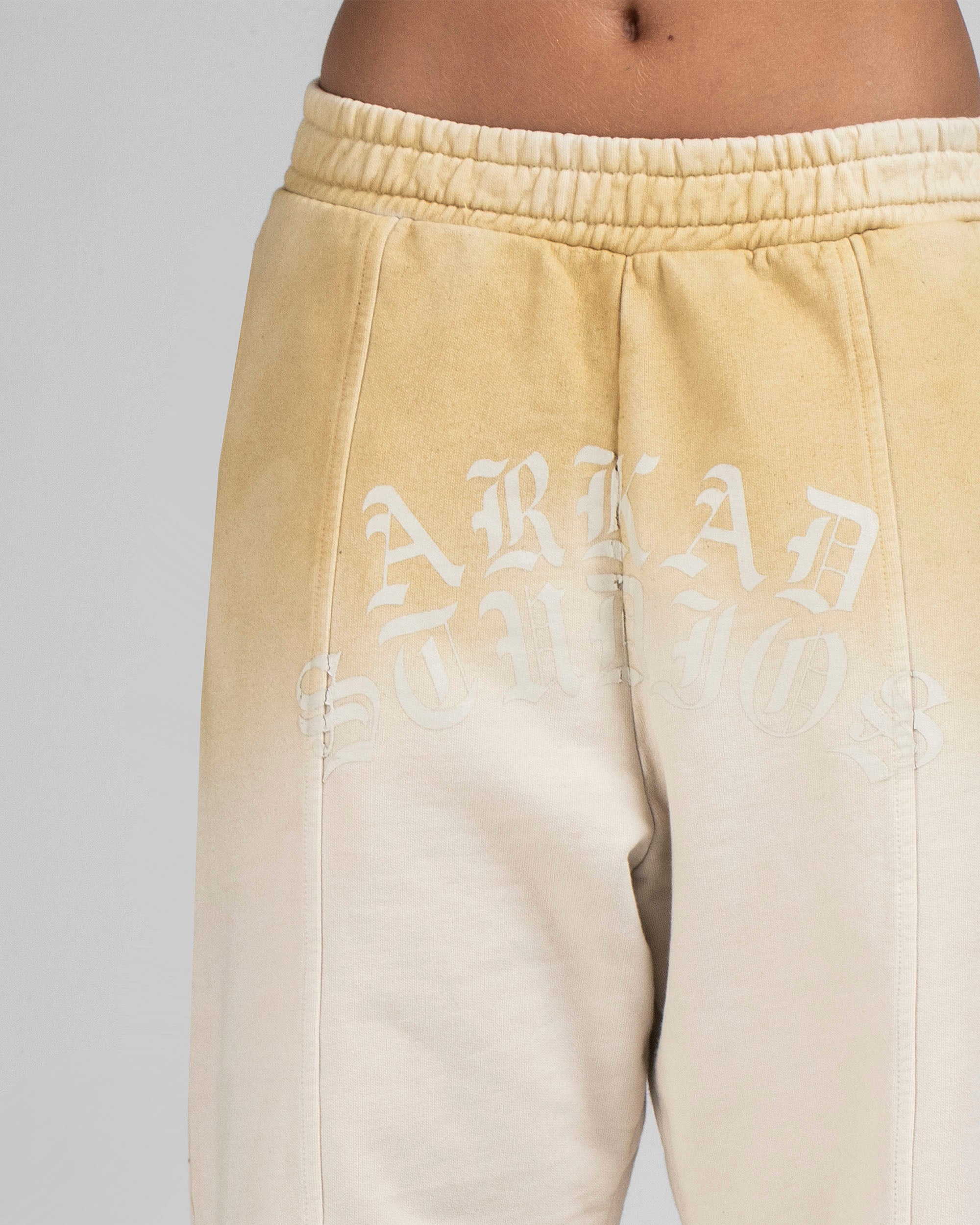 Sudadera Washed Conjunto Caqui Arkad Studios