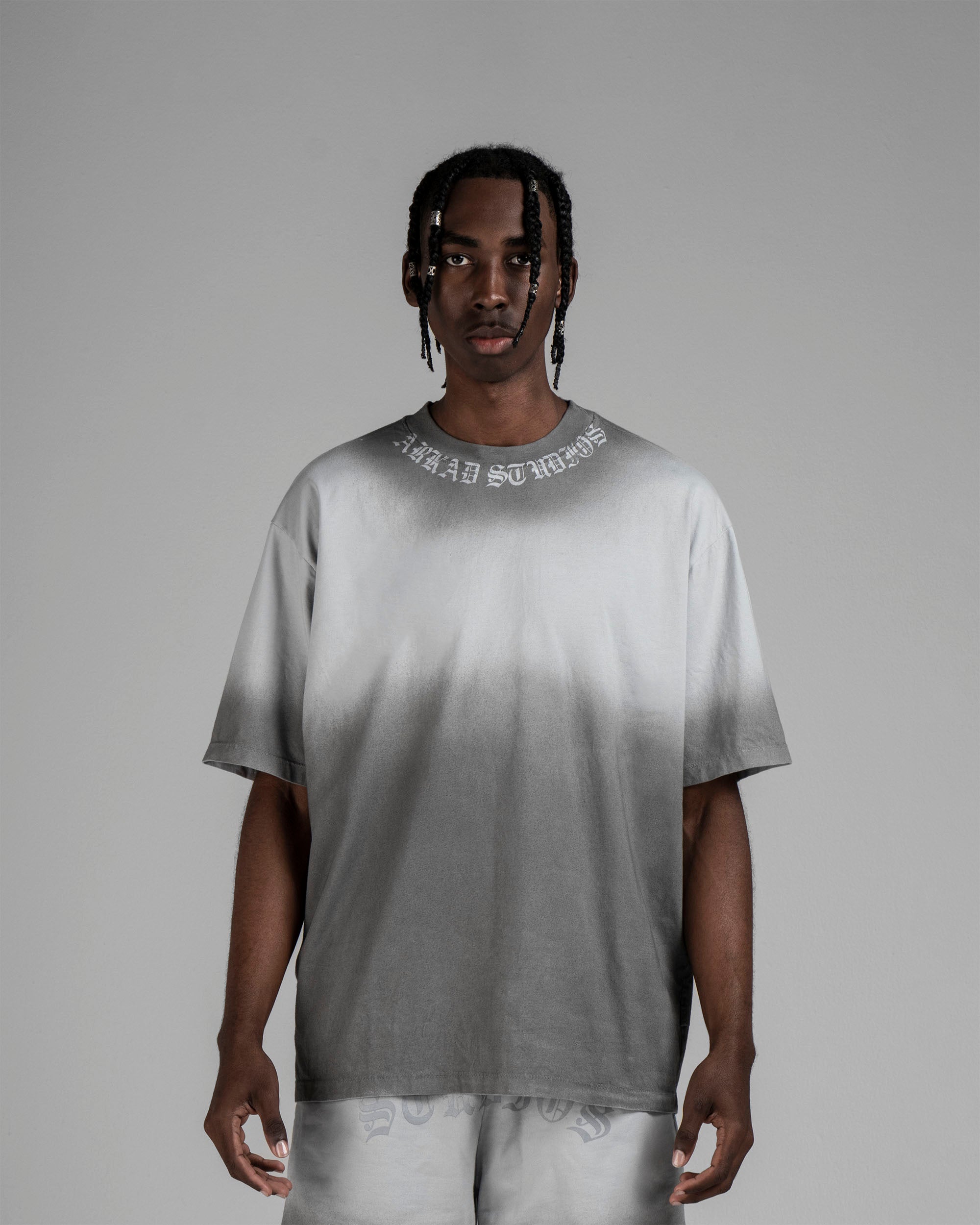 Washed Tshirt Conjunto Gris Iluminaciones AK ST