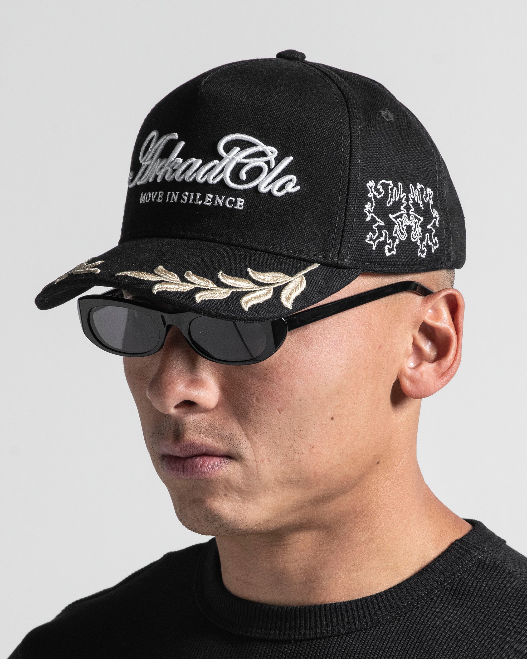 Trucker Cap Negra Move in Silence