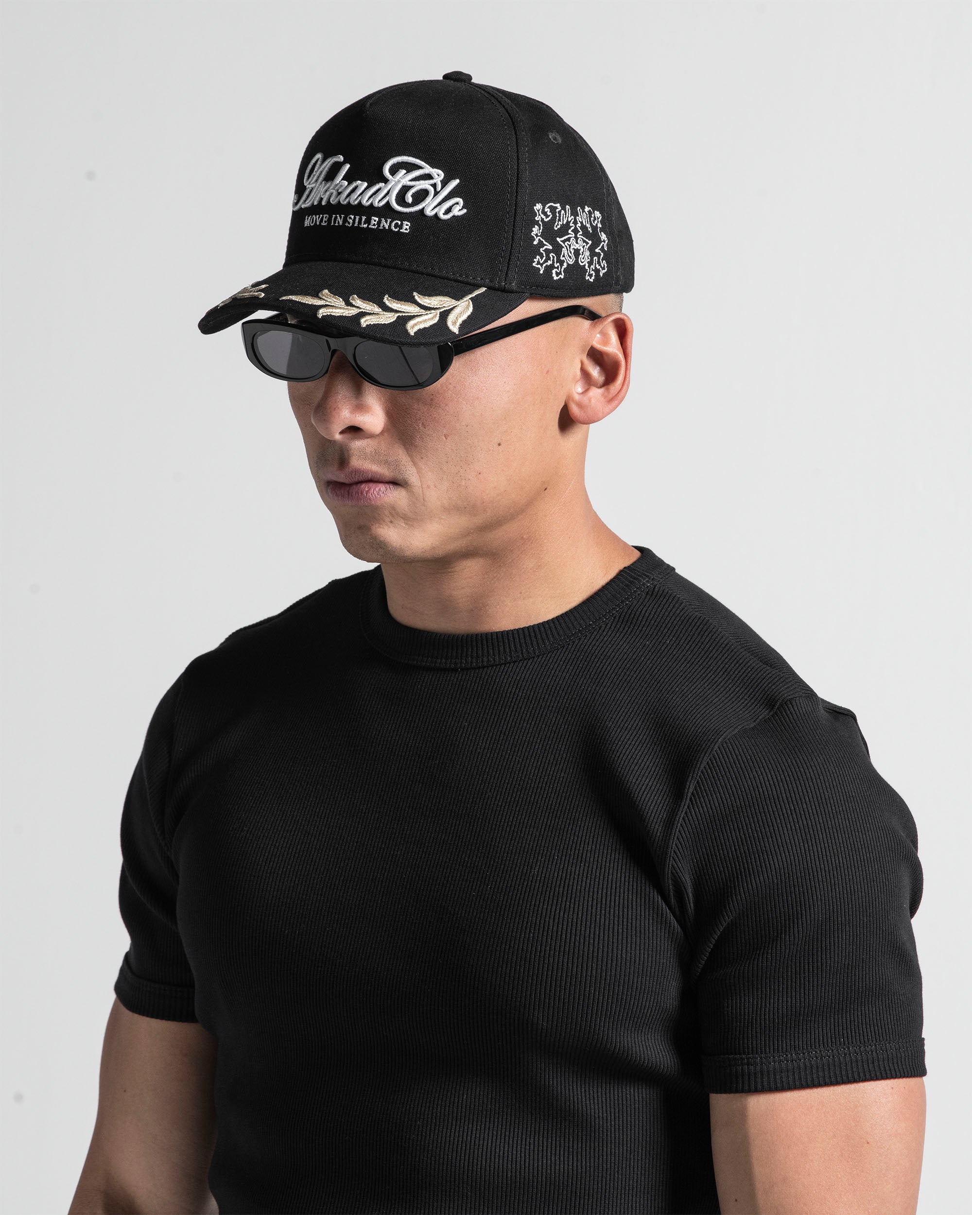 Trucker Cap Negra Move in Silence