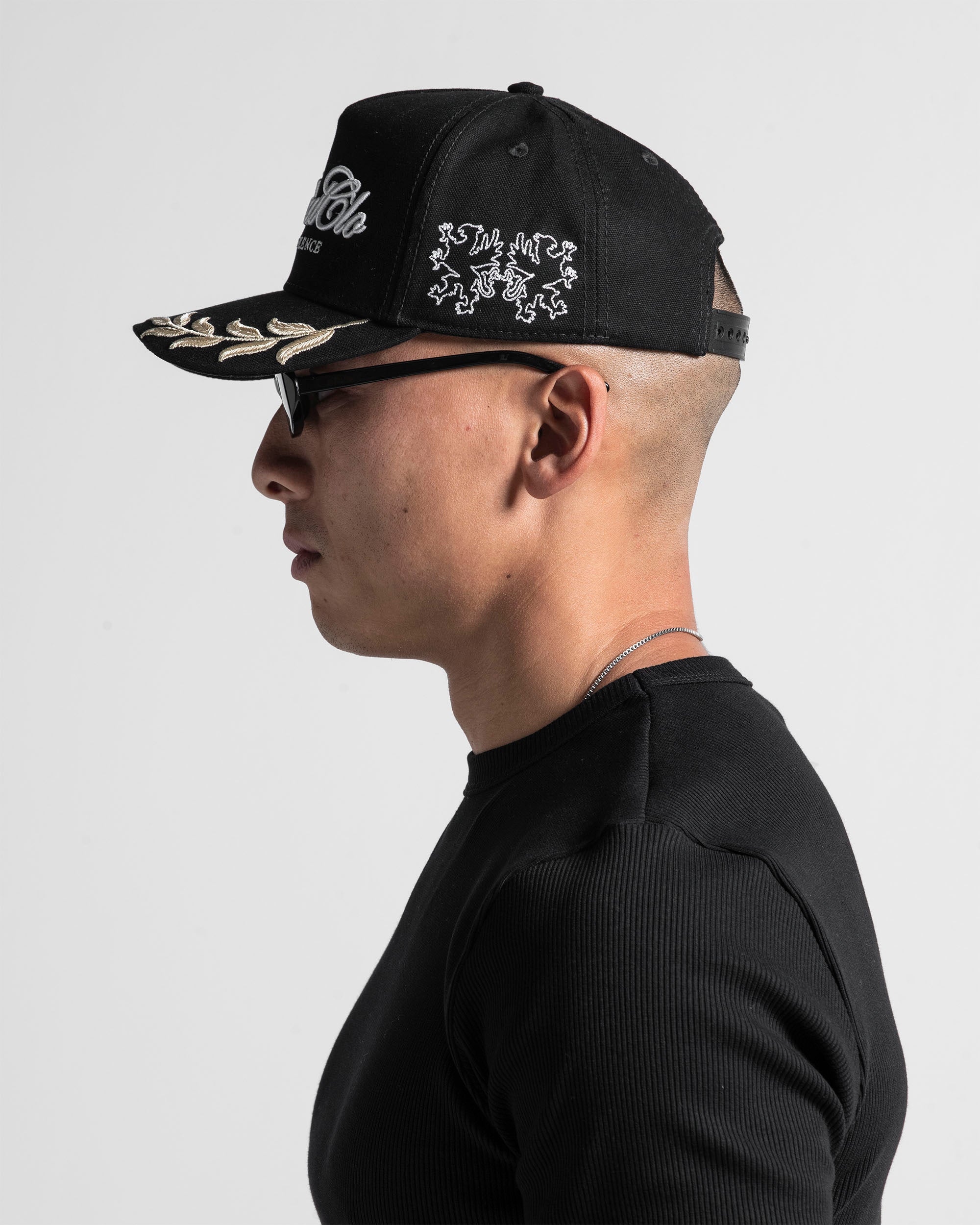 Trucker Cap Negra Move in Silence