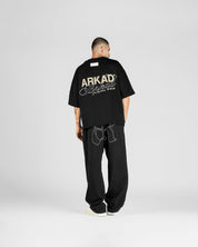 Tshirt En Burda Boxy Fit Negra Logo Contorno