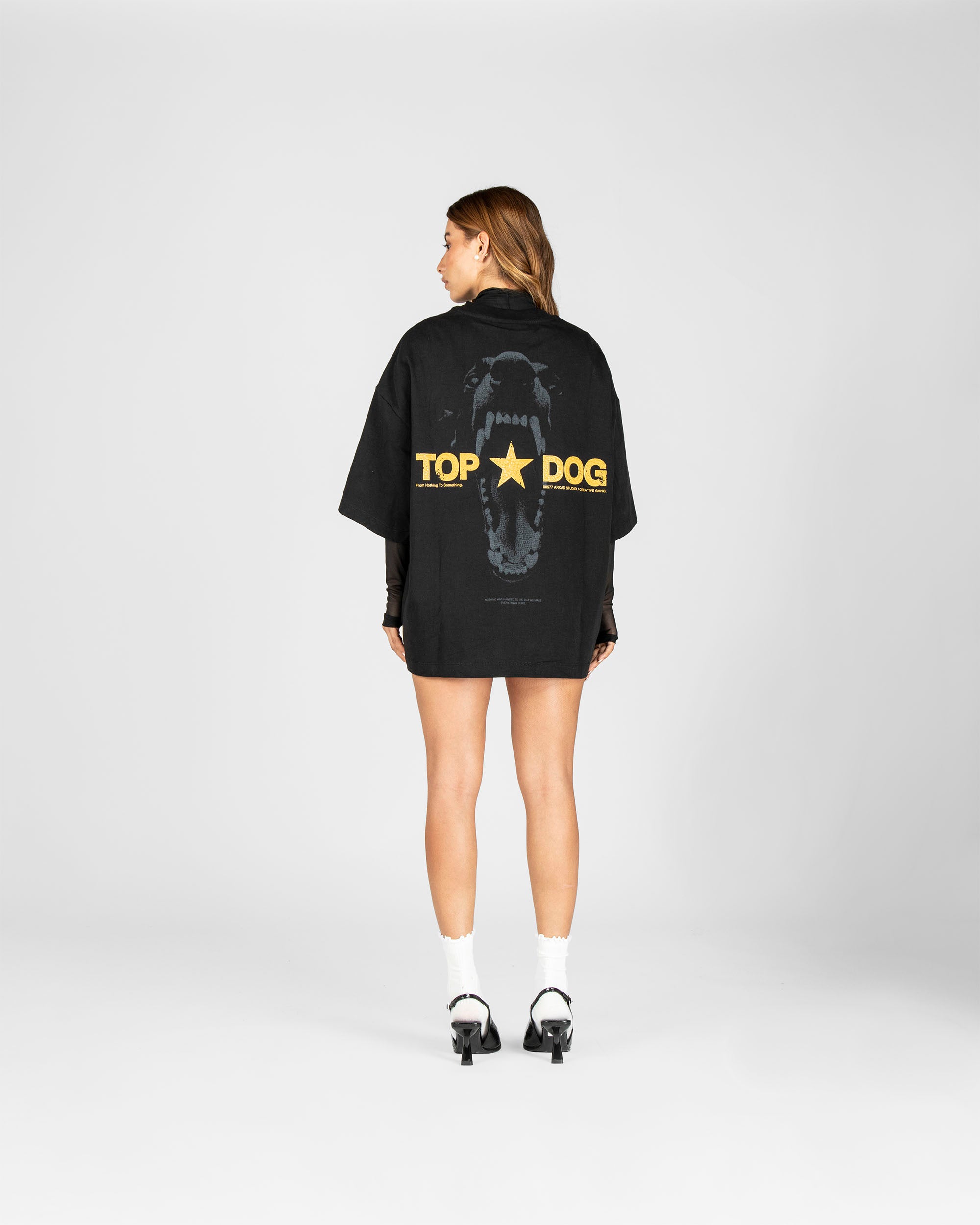 Tshirt Boxy Fit Negra Topdog Logo Amarillo
