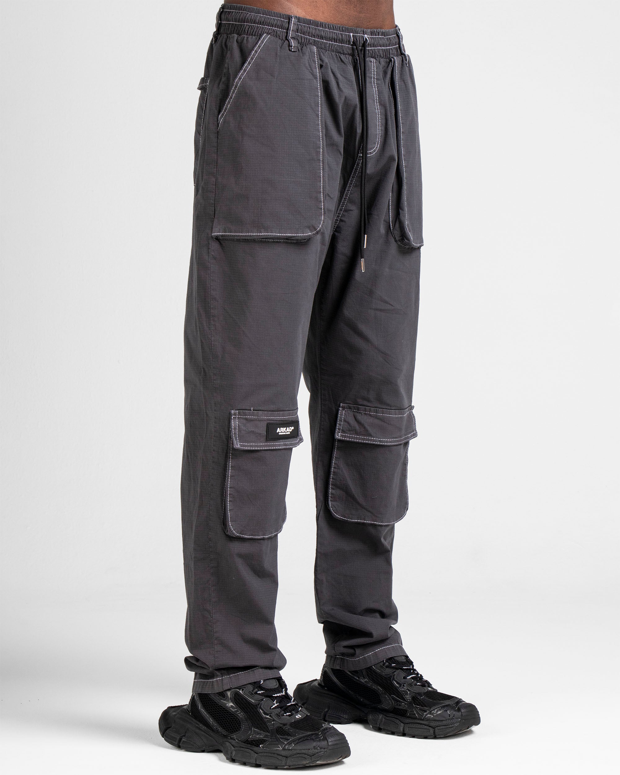 Pantalón Cargo Fuelles Gris