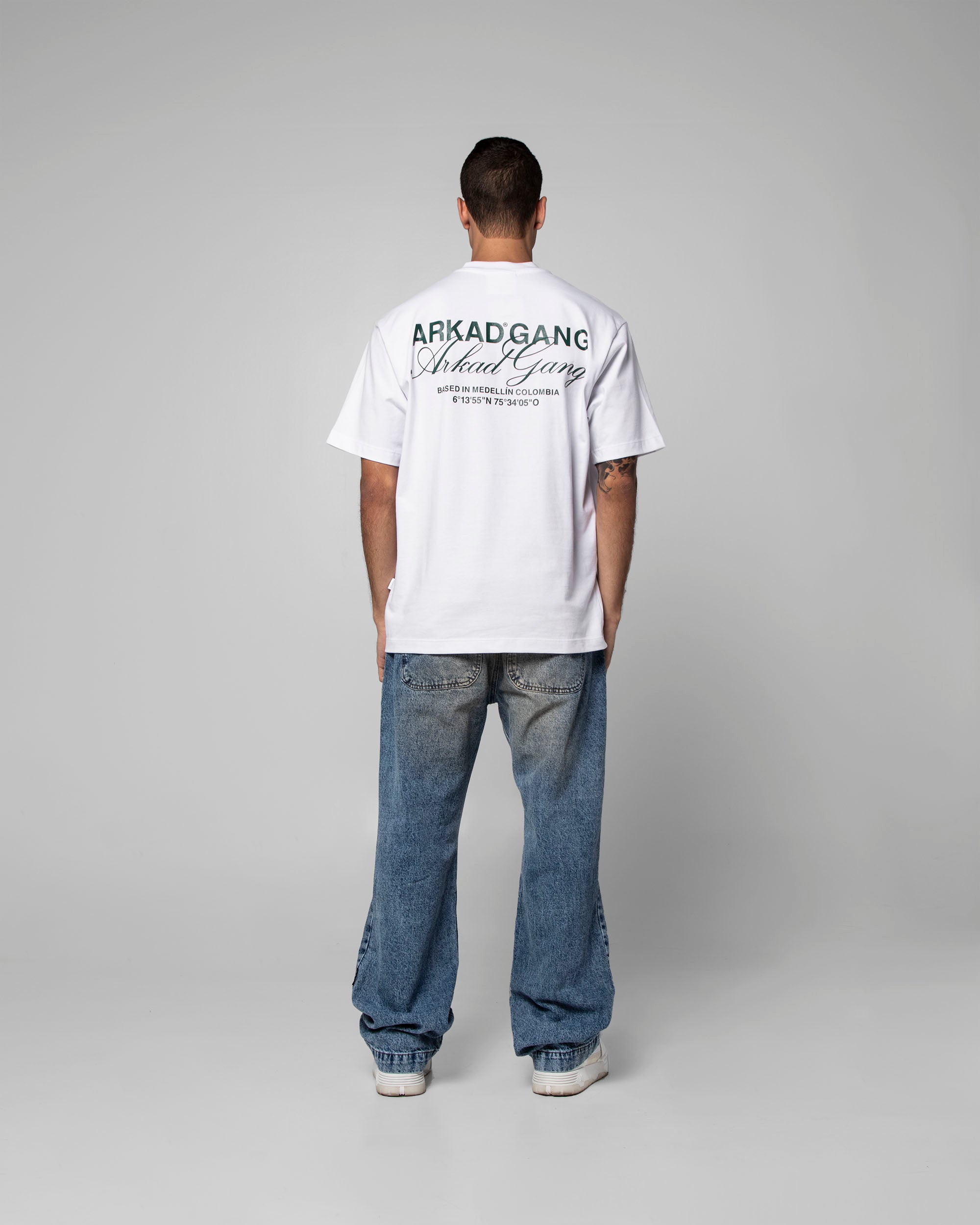 Tshirt Blanca Arkad Gang Texto Verde