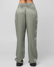 Tailored Pant Liviano Verde Oliva