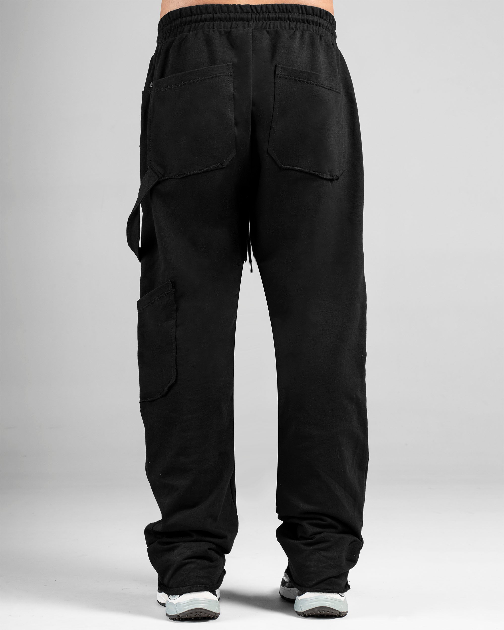 Sudadera Negra Remaches