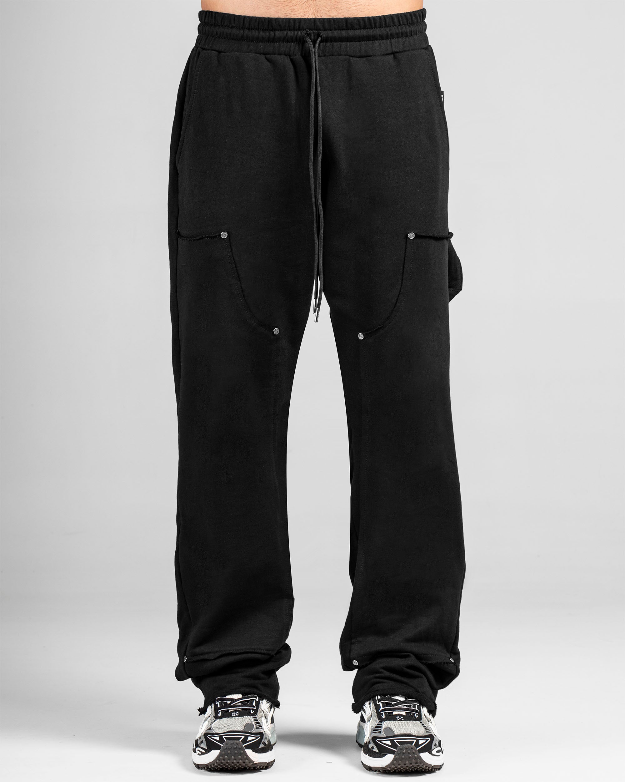 Sudadera Negra Remaches