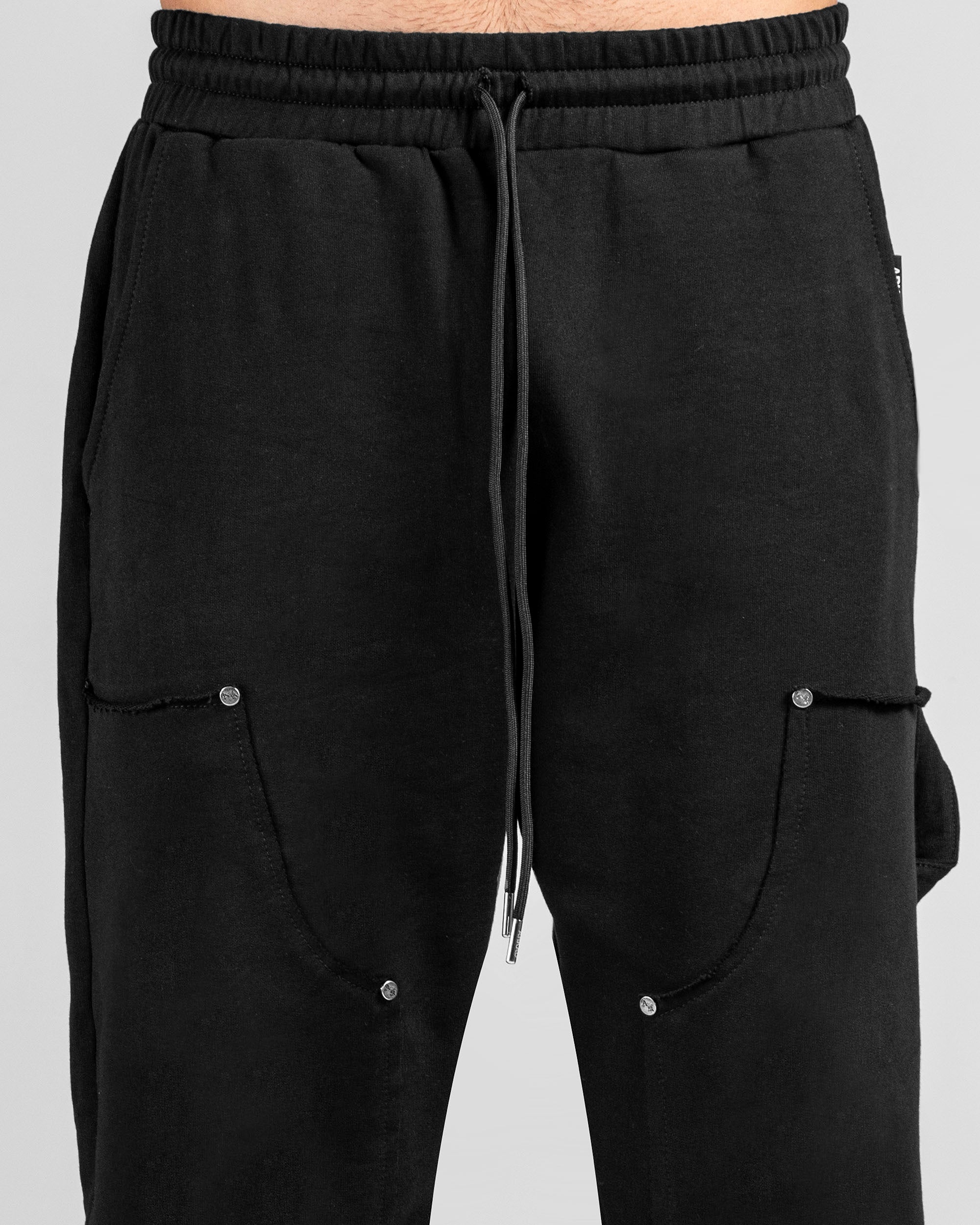 Sudadera Negra Remaches
