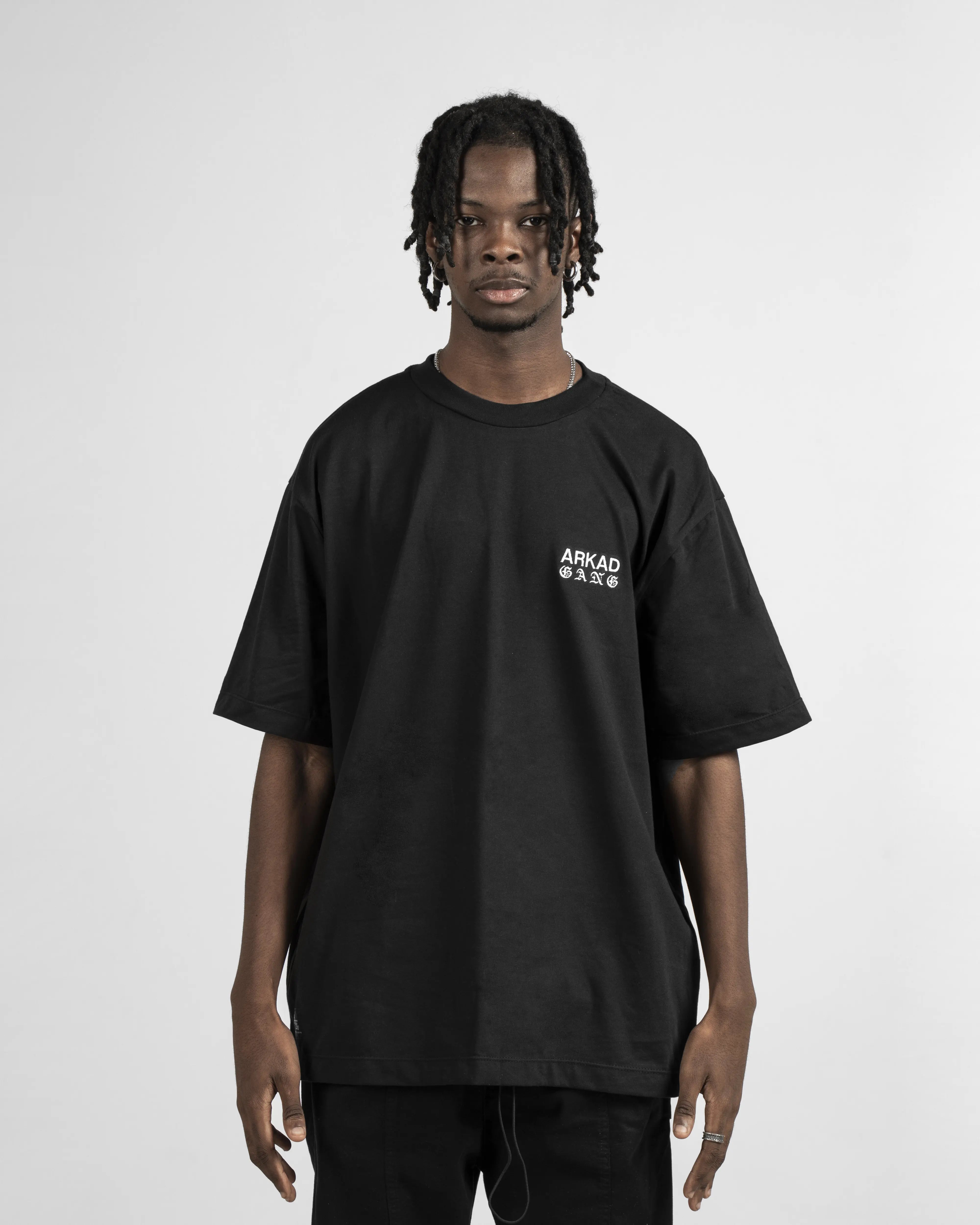 TSHIRTARKADGANGNEGRABORDBLANCO_1.webp