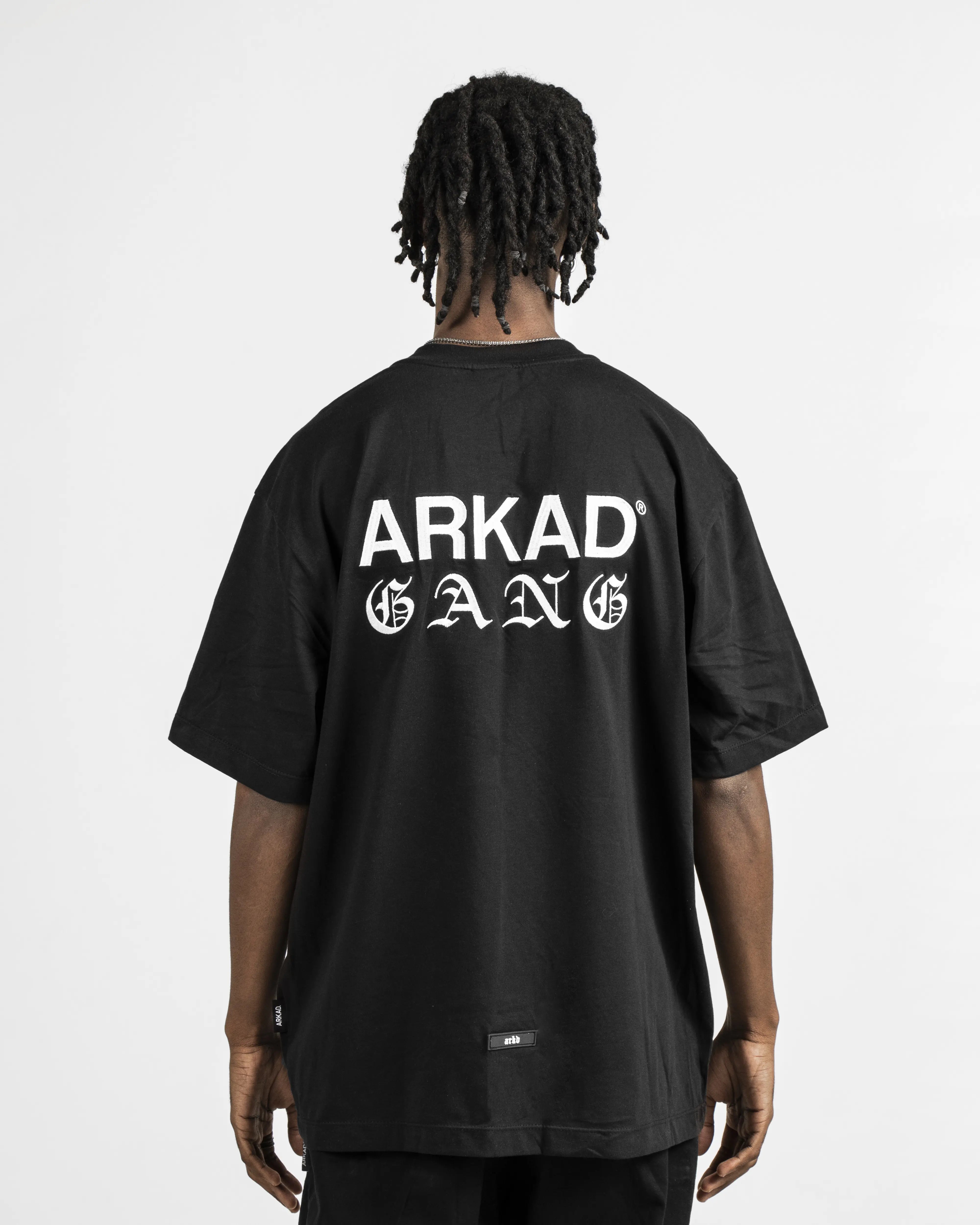 TSHIRTARKADGANGNEGRABORDBLANCO_4.webp